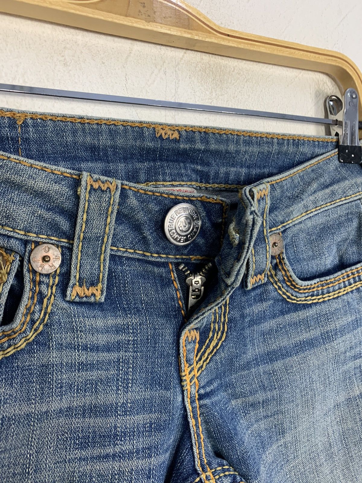 True Religion True Religion Section Becky Qt Zipper Jeans Straight Cut Size 26" / US 2 / IT 38 - 5 Thumbnail