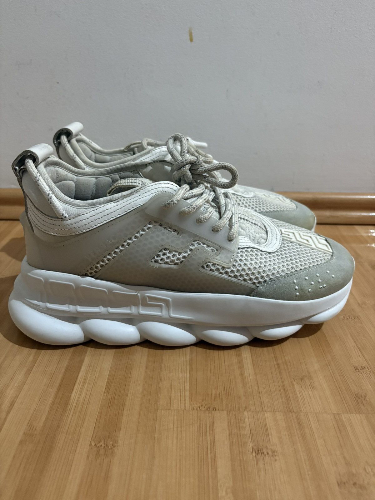 Versace Versace Chain Reaction Full White size 41 Size US 8 / EU 41 - 1 Thumbnail