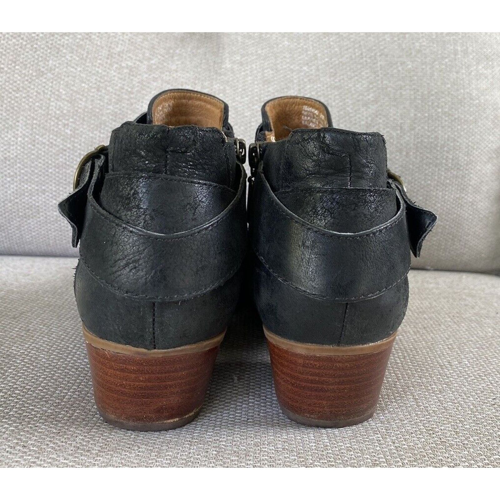 Clarks Clarks Leather Studded Block Ankle Booties Boots Women's 9 Size US 9 / IT 39 - 5 Thumbnail