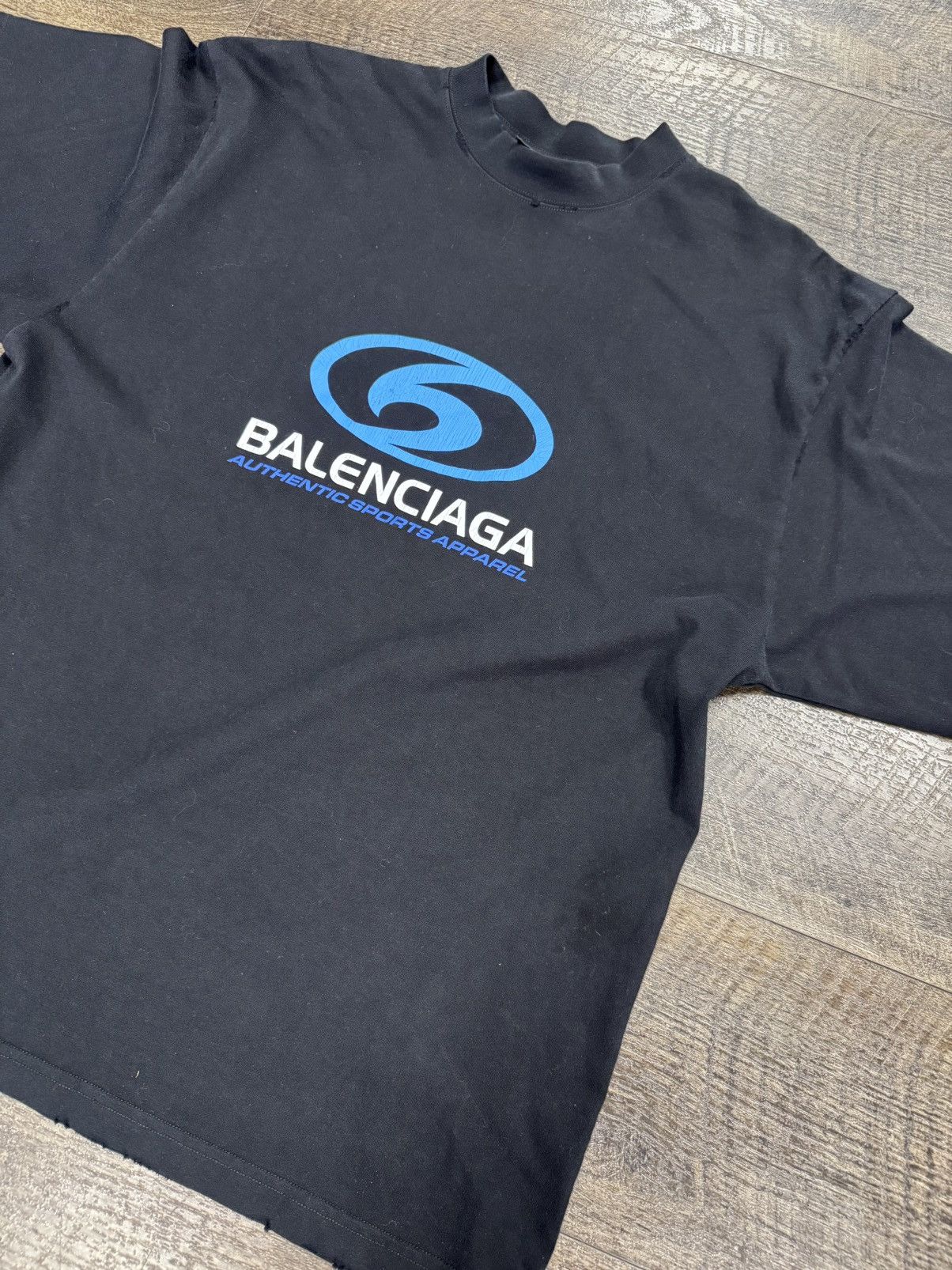 Balenciaga Surfer T-Shirt Size US S / EU 44-46 / 1 - 1 Thumbnail