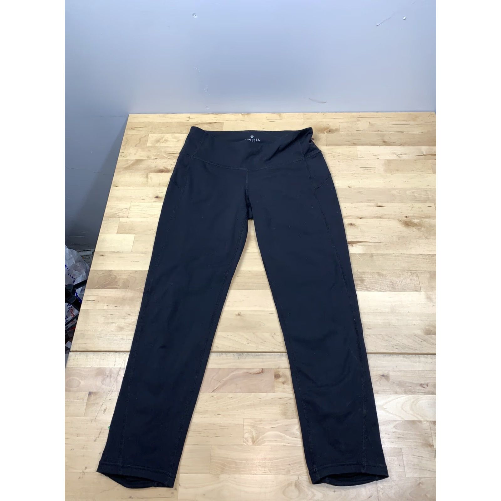 Athleta Athleta Women Leggings Cropped S Black Activewear Gym Yoga Size 28" / US 6 / IT 42 - 2 Thumbnail