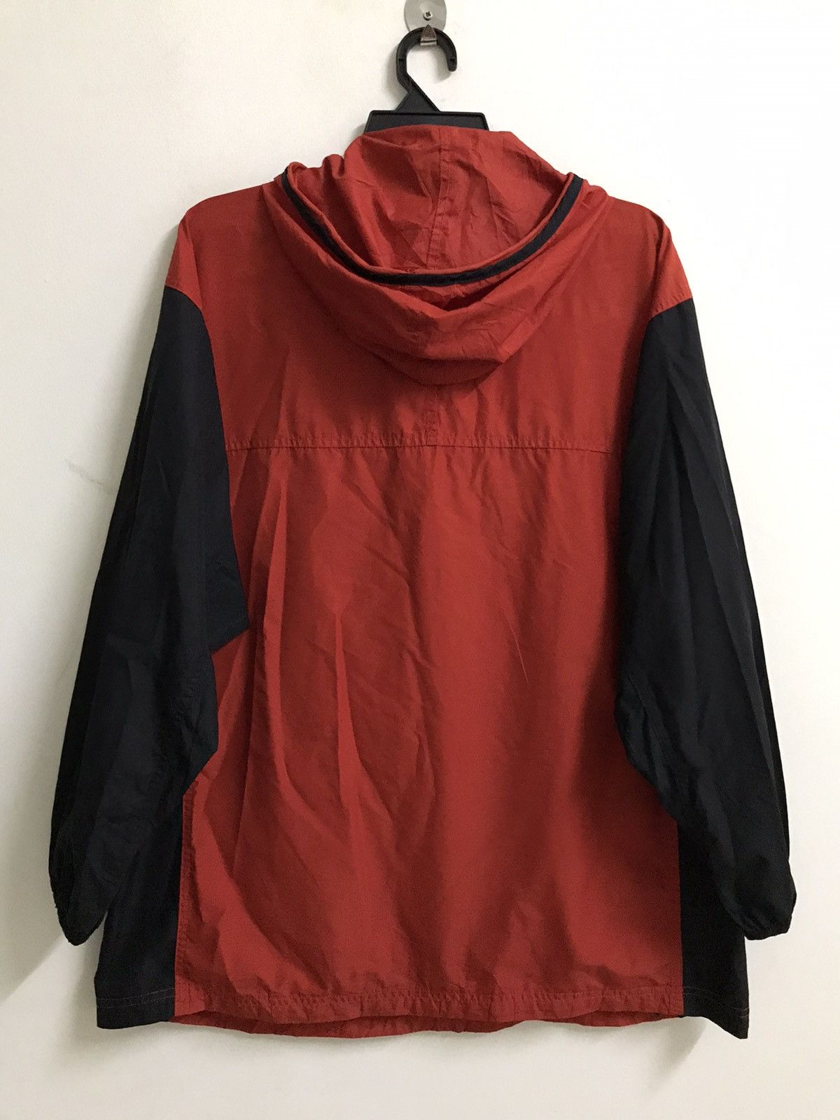 Nike Vintage Nike ACG Windbreaker Hoodie Jacket Size US L / EU 52-54 / 3 - 3 Thumbnail