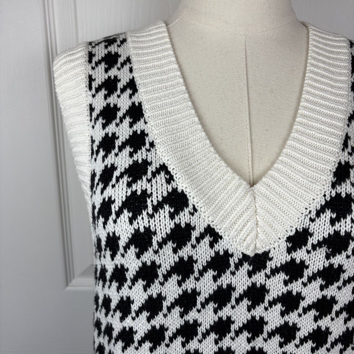 Abercrombie & Fitch Abercrombie and fitch argyle sleeveless sweater dress Size XXS / US 00 / IT 34 - 2 Thumbnail