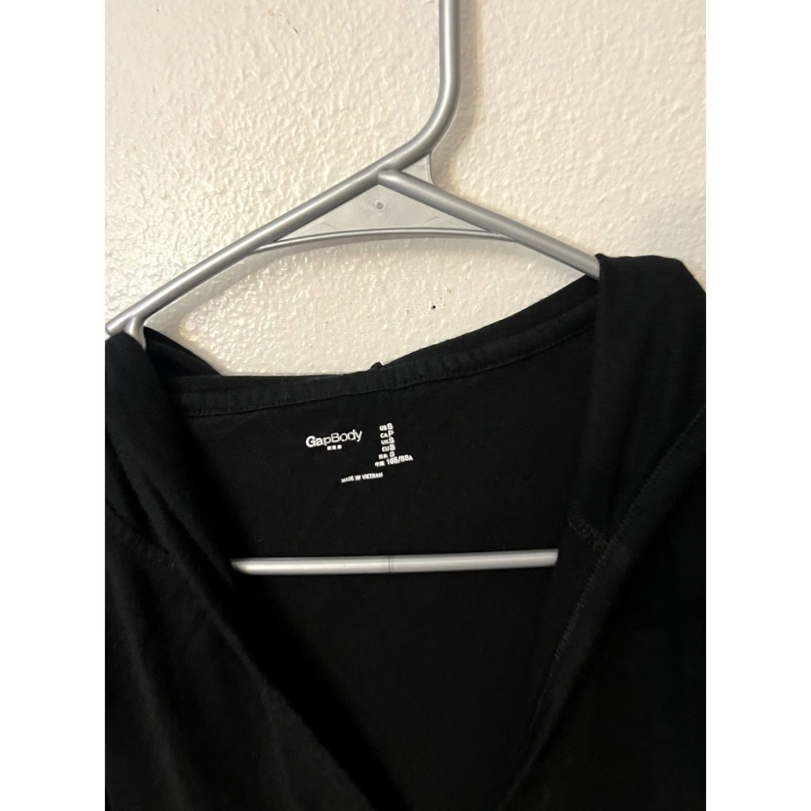 Gap Gap Hoodie Womens Size Small Black Rayon Blend Pullover V Neck Body Pullover Size S / US 4 / IT 40 - 2 Thumbnail
