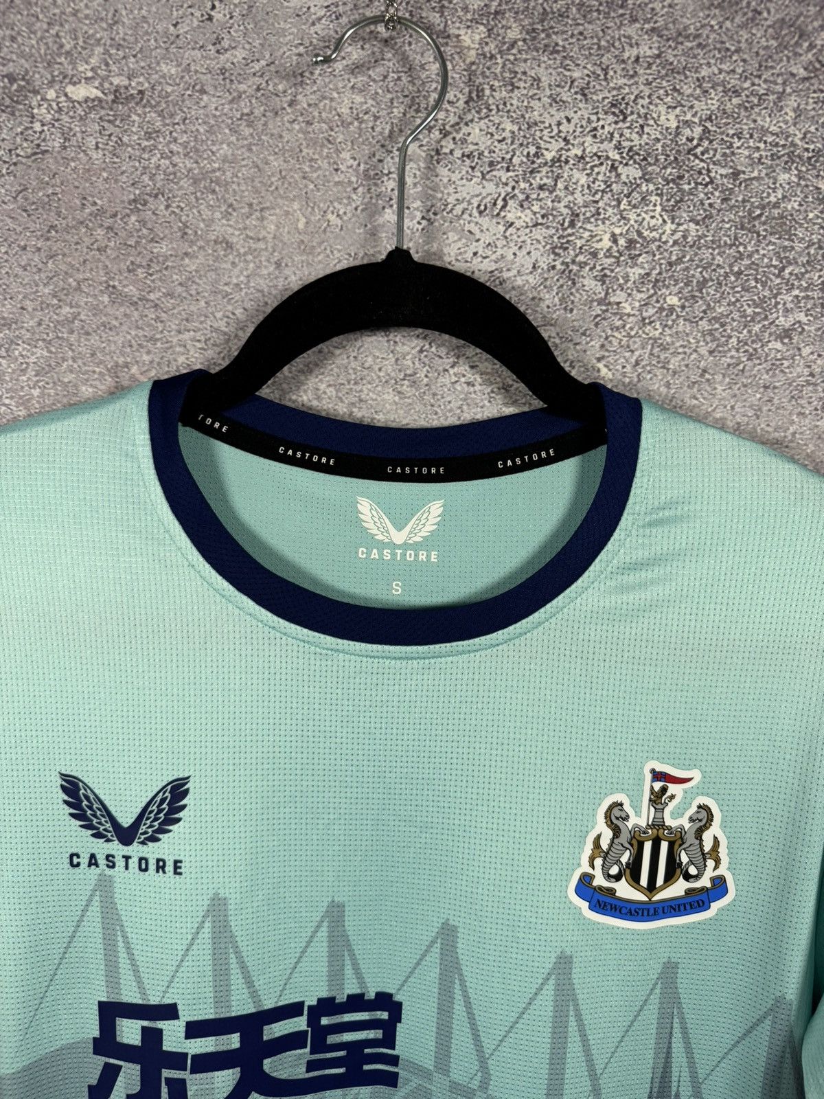 Castore × Vintage Newcastle United 2022/23 Fourth Castore Soccer Jersey Small Size US S / EU 44-46 / 1 - 5 Thumbnail