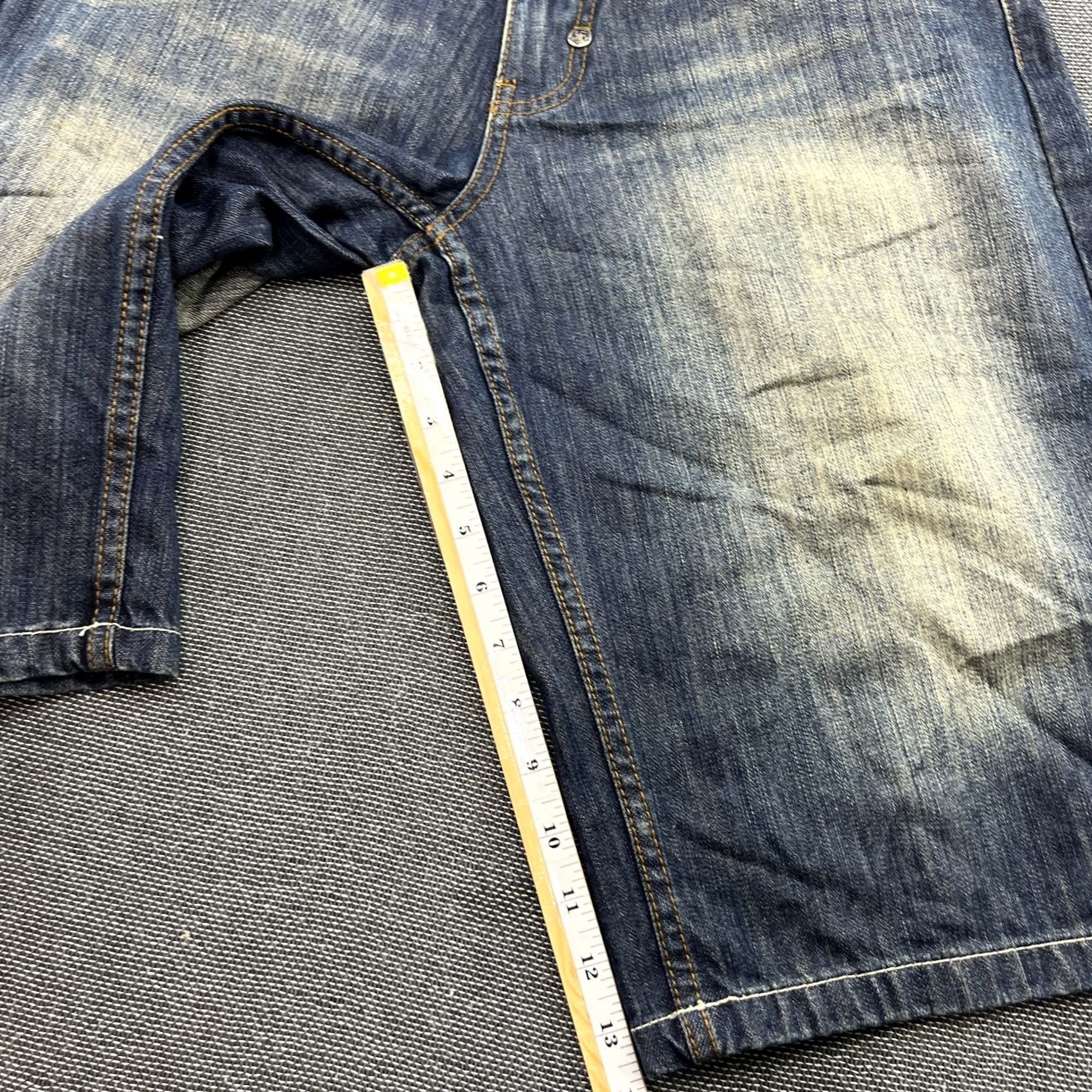 Vintage Tribal Gear Denim Shorts W31 Mens Cargo Distressed Blue Cotton Denim Jeans 38.5in Full Length Regular Rise 8-10 in W32 variant not included Size US 31 - 5 Thumbnail