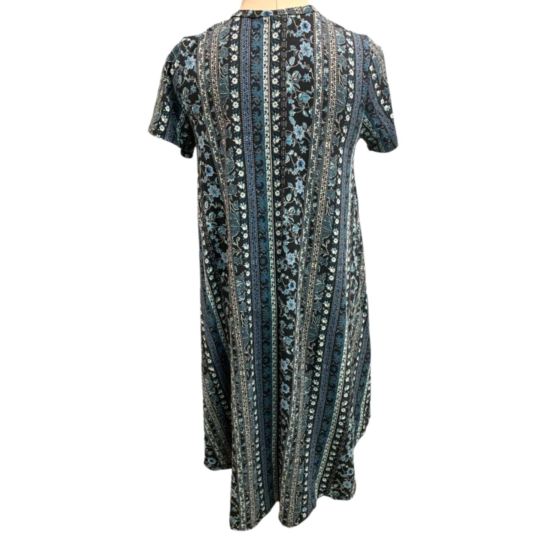 Vintage VINTAGE LulaRoe Blue Stripe Floral Carly Dress Hi Lo Hem Tshirt Dress XS Women's Knee Length 95% polyester 5% spandex Size XS / US 0-2 / IT 36-38 - 6 Thumbnail