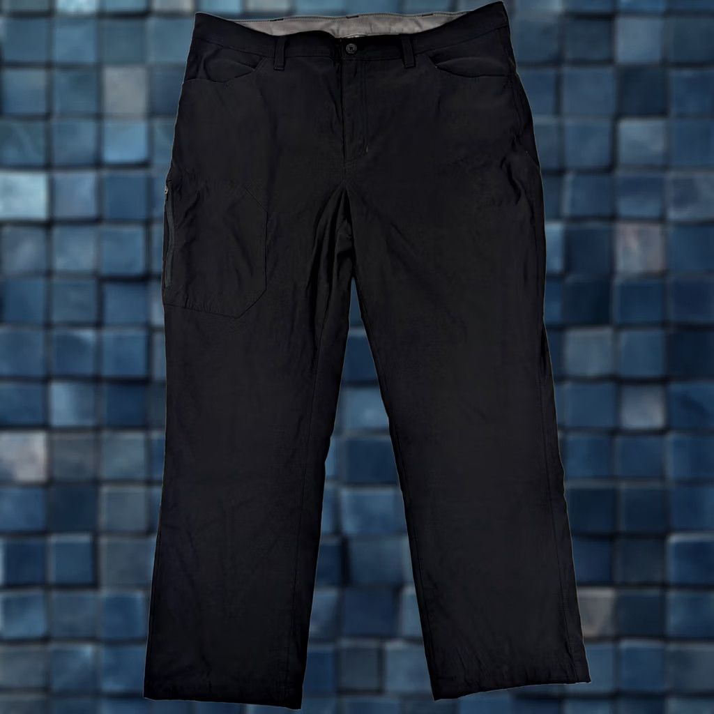 Eddie Bauer Eddie Bauer Men Cargo Pants Fleece Lined Tech 40x30 Black Cargo Pocket Nylon Spandex Zip Button Regular Straight 0502 Size US 40 / EU 56 - 1 Thumbnail