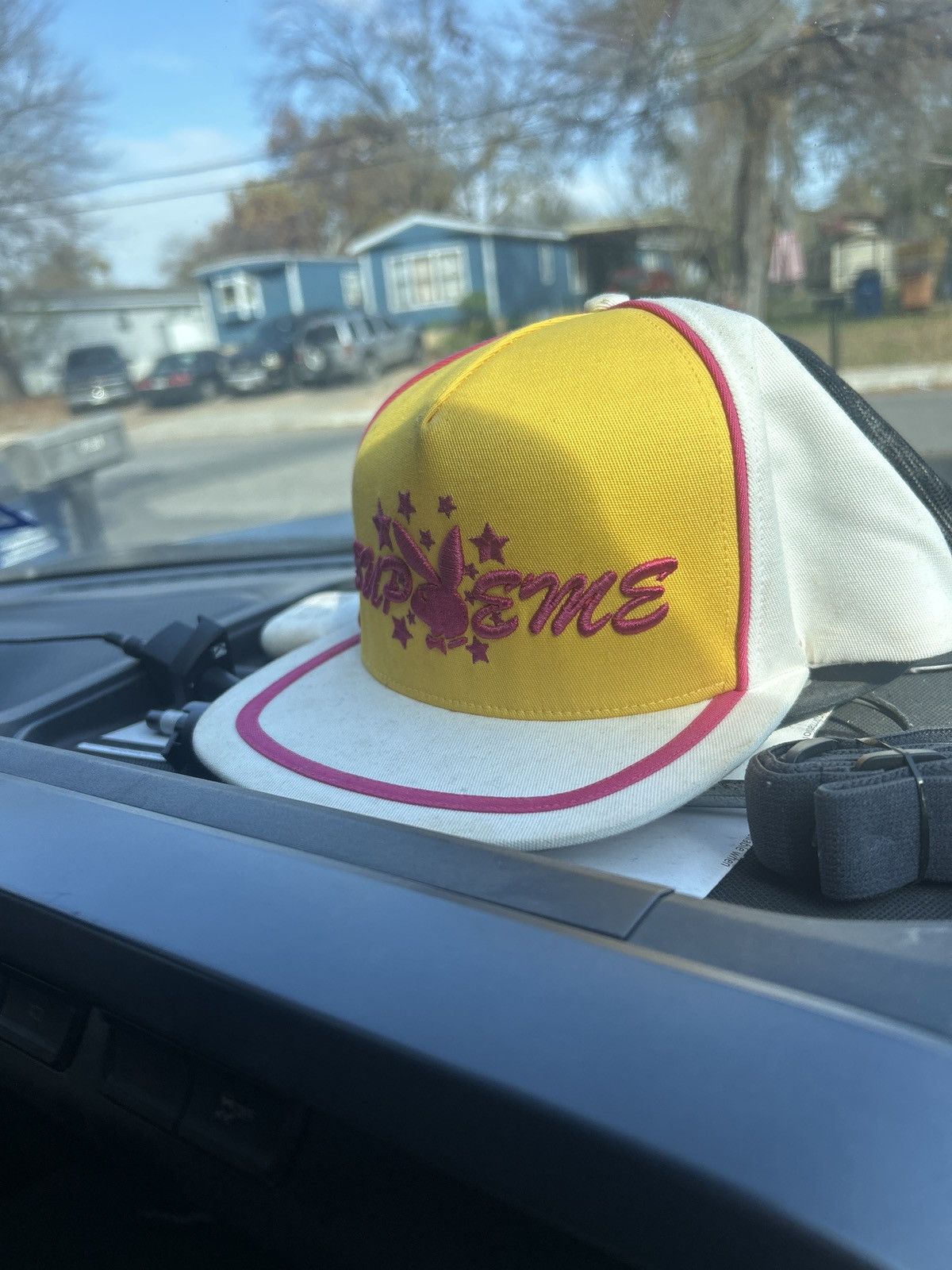 Playboy × Supreme NWT SUPREME PLAYBOY 5-PANEL SNAP BACK HAT WHITE Size ONE SIZE - 1 Preview