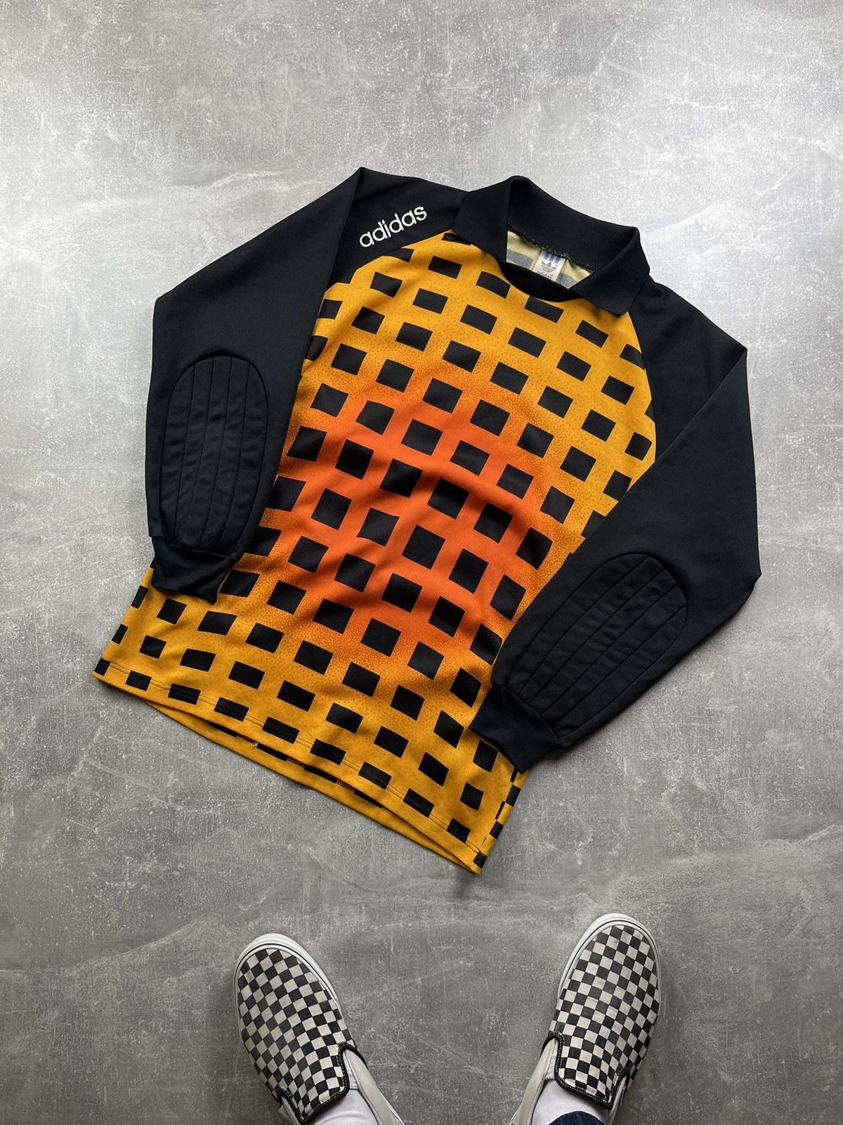 Adidas × Vintage Vintage 90s Adidas Goalkeeper Jersey – Geometric Pattern Size US S / EU 44-46 / 1 - 1 Thumbnail