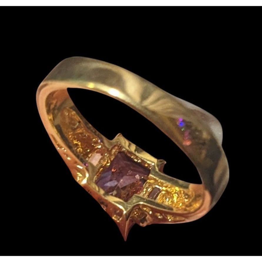 Other Whimsical Fantasy Purple Stone Bright Gold Tone Ring Size Size ONE SIZE - 14 Thumbnail