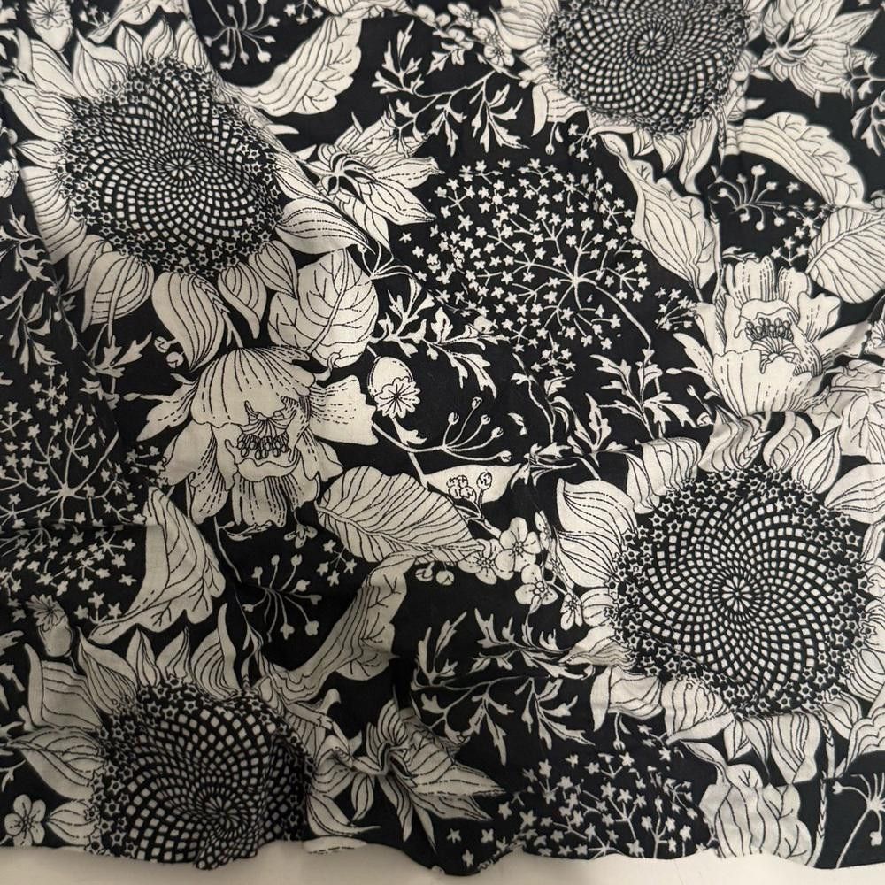 Gap Baby GAP Floral Black and White Print Short Sleeve Dress 2T Size ONE SIZE - 3 Thumbnail