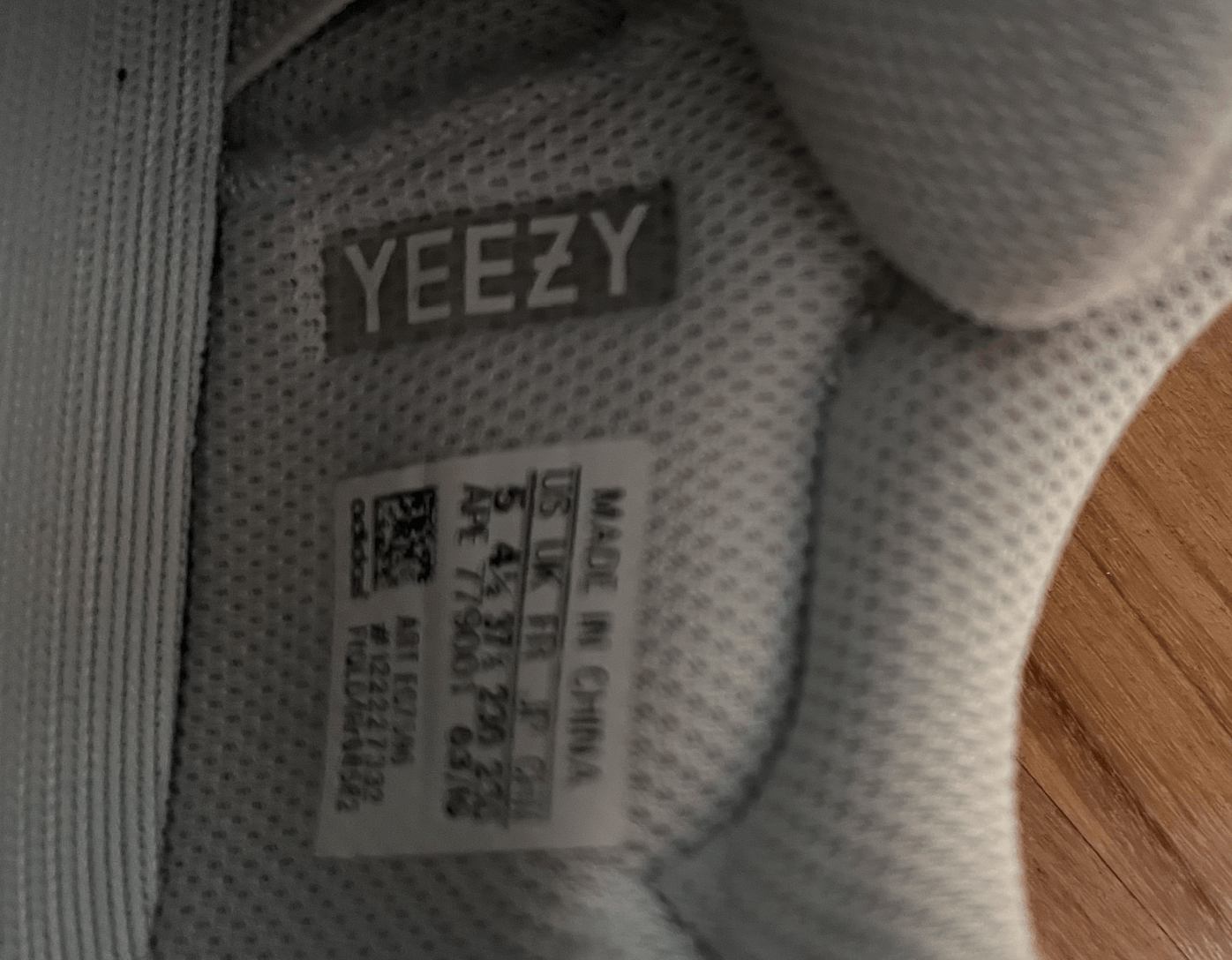 Yeezy Adidas Yeezy Boost 700 Size US 5 / EU 37 - 5 Thumbnail