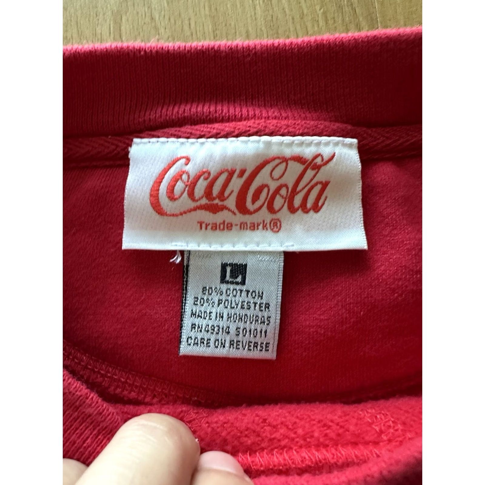 Vintage VINTAGE Coca Cola Sweatshirt Men Size Large Red 90s Crewneck Coke Promotional Size US L / EU 52-54 / 3 - 4 Thumbnail