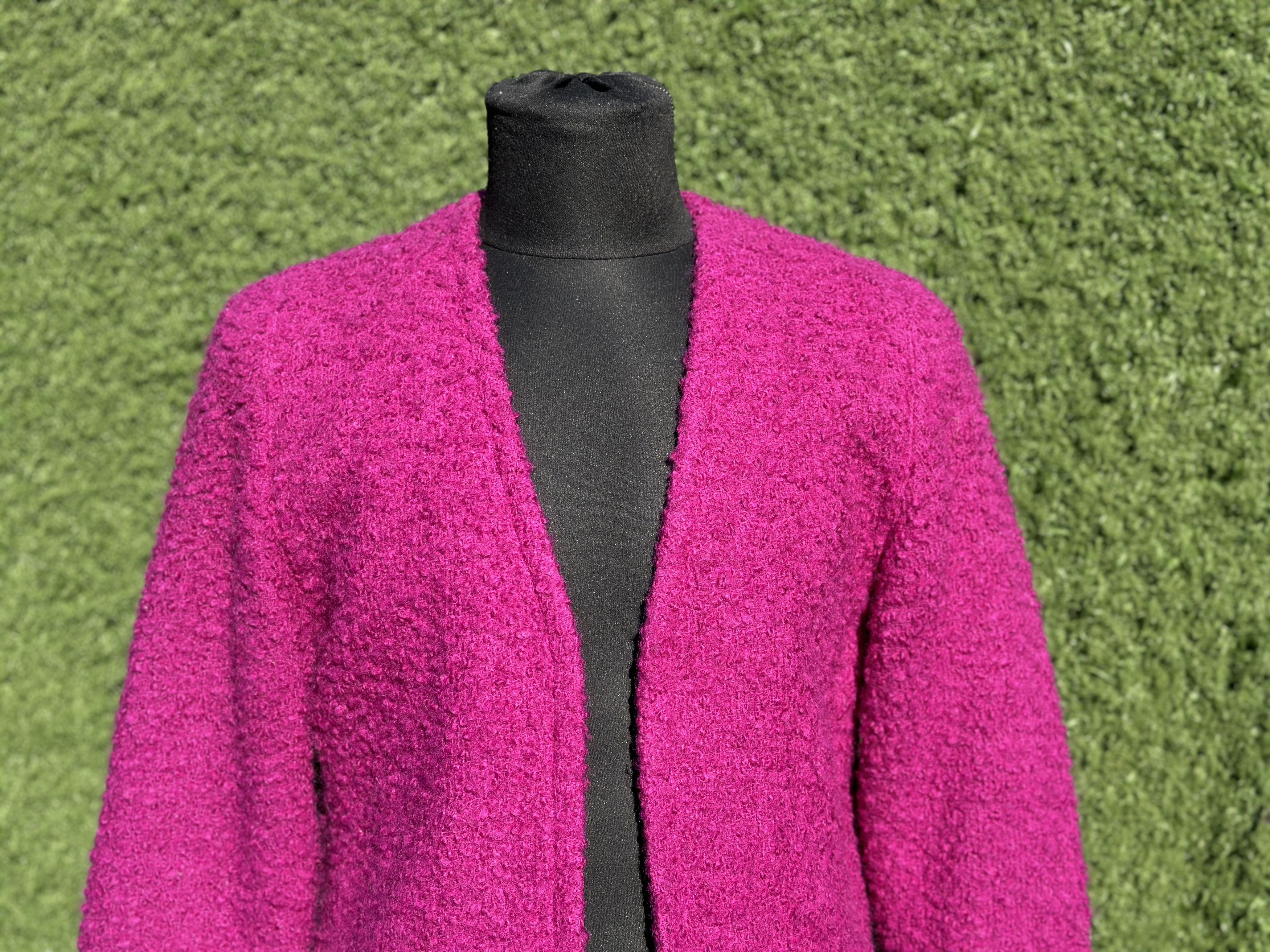 Valentino Valentino Miss V Boucle Wool Cropped Jacket Pink size S 44 Size S / US 4 / IT 40 - 2 Thumbnail