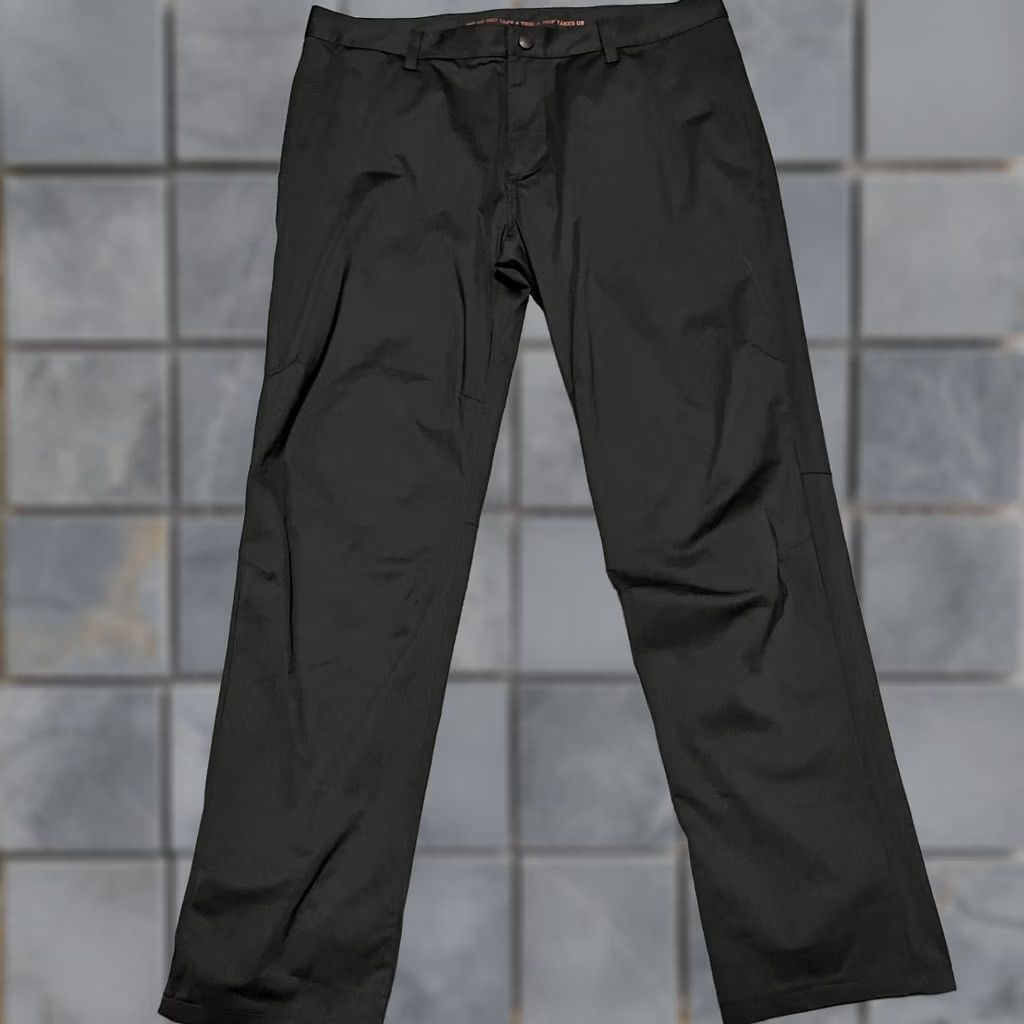 Rhone Rhone Commuter Pants Mens 36 x31 Black Performance Stretch Chino COM-171 Mens Regular 36 Black Chino 31 Inseam Size US 36 / EU 52 - 1 Thumbnail
