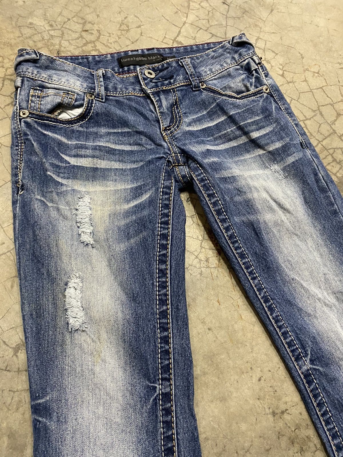 Hysteric Glamour × If Six Was Nine × Japanese Brand Flare Jeans Twentyone Blue Wash Stretch Jeans Size 27" / US 4 / IT 40 - 5 Thumbnail