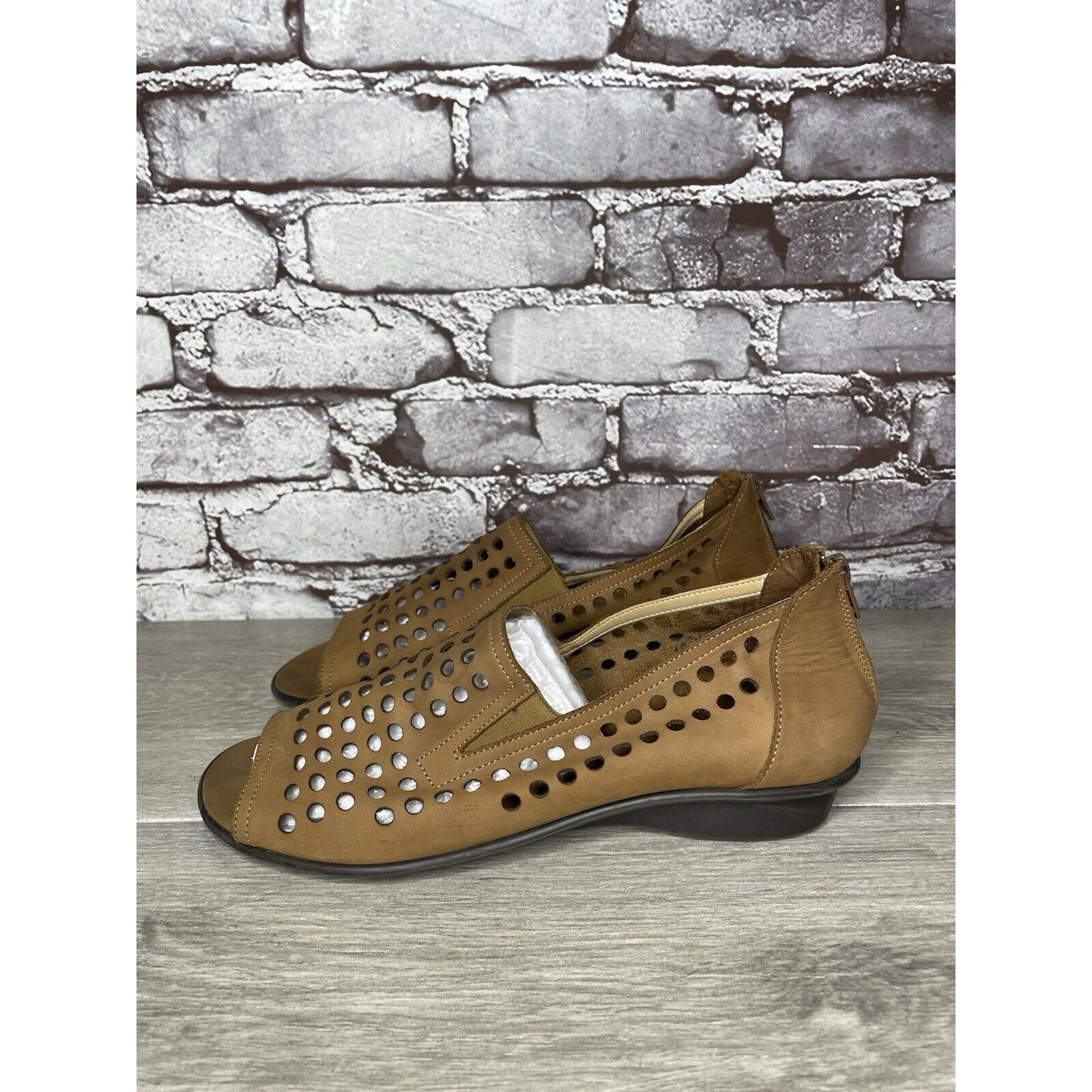 Other Sesto Meucci Evonne Brown Nubuck Perforated Open Toe Back Zi Size US 10 / IT 40 - 1 Thumbnail