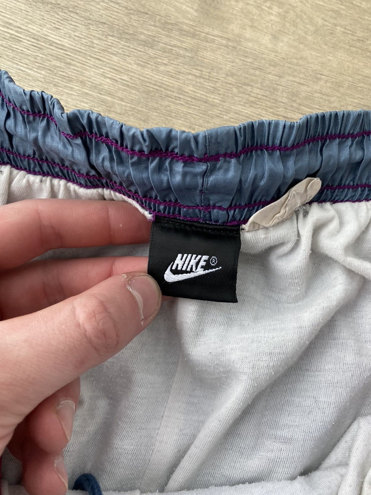 Nike 90’ Vintage Nike Nylon Sweatpants Size US 36 / EU 52 - 9 Thumbnail