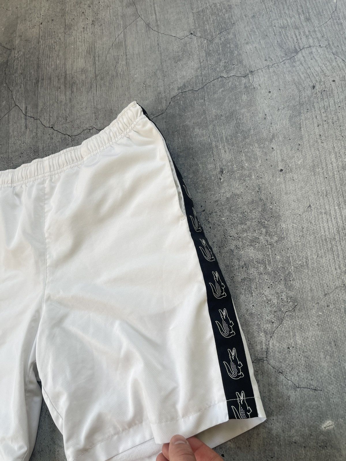 Lacoste Lacoste Sport Shorts Color White Size xs Classic Size US 30 / EU 46 - 2 Thumbnail