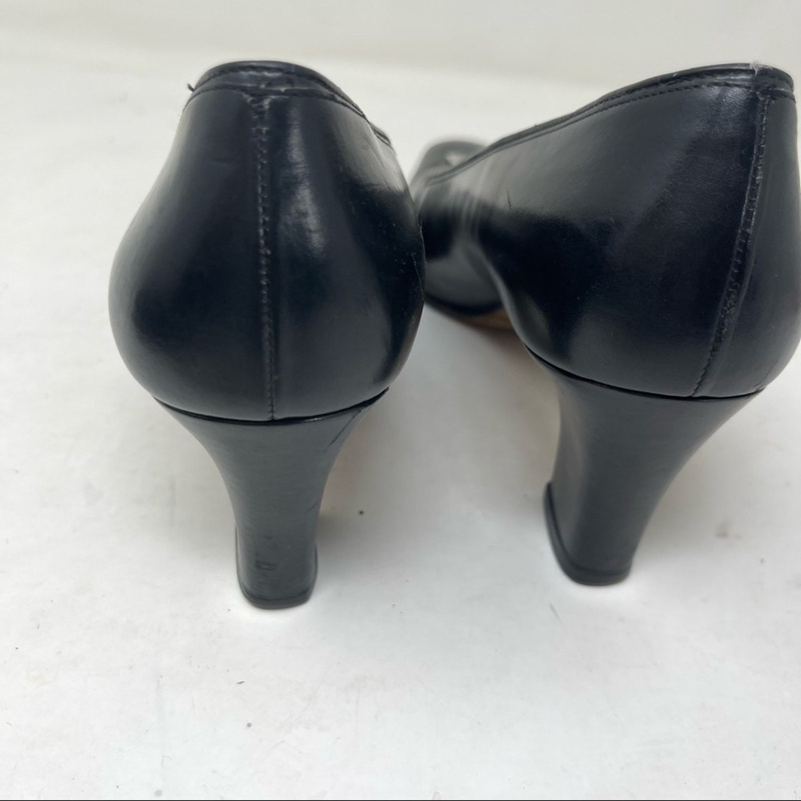 Salvatore Ferragamo Salvatore Ferragamo black smooth leather silver horsebit 7.5 Size US 7.5 / IT 37.5 - 7 Thumbnail