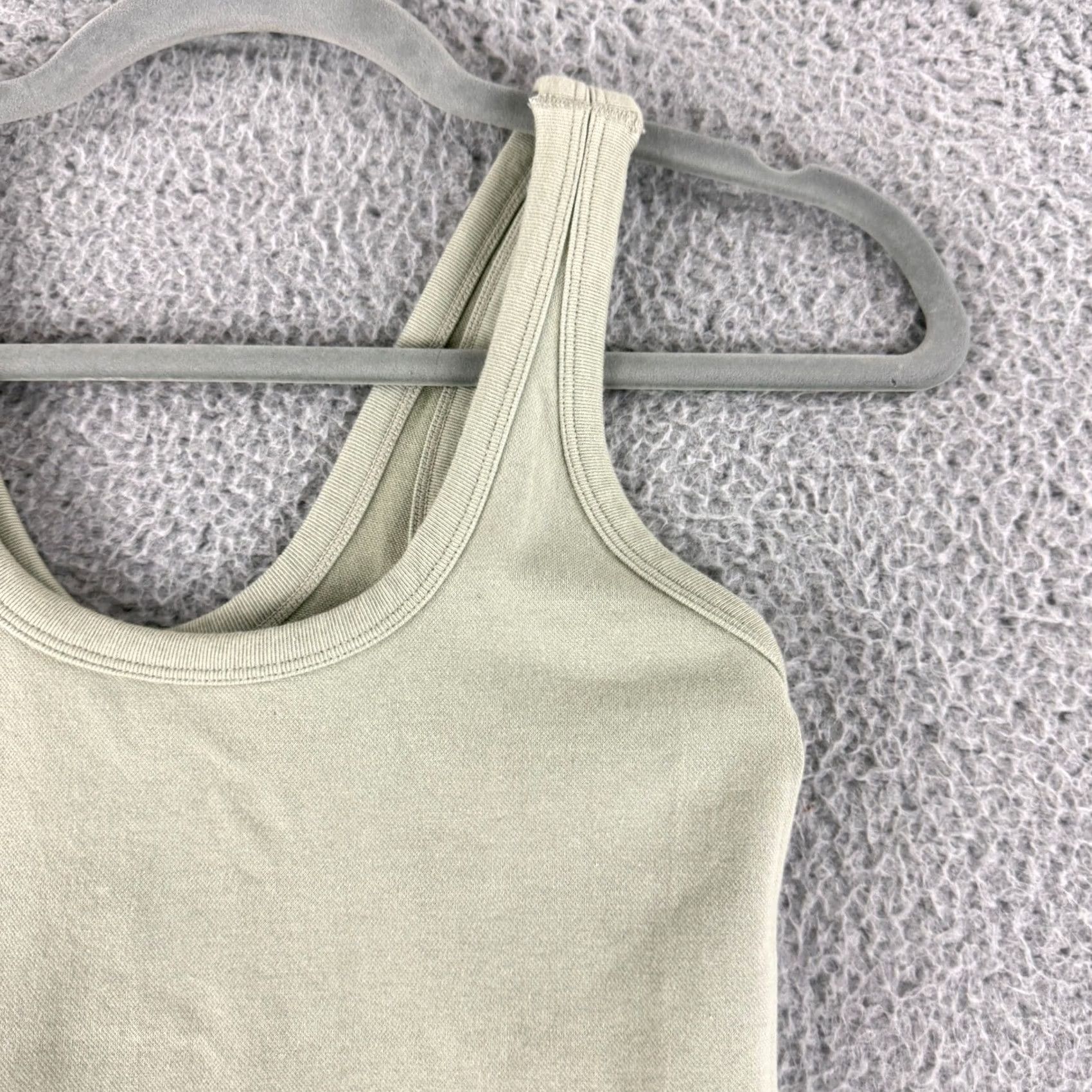 Alo Yoga Alo Yoga Wellness Bra Tank Top Womens Small Sage Green Ribbed Racerback Size S / US 4 / IT 40 - 3 Thumbnail