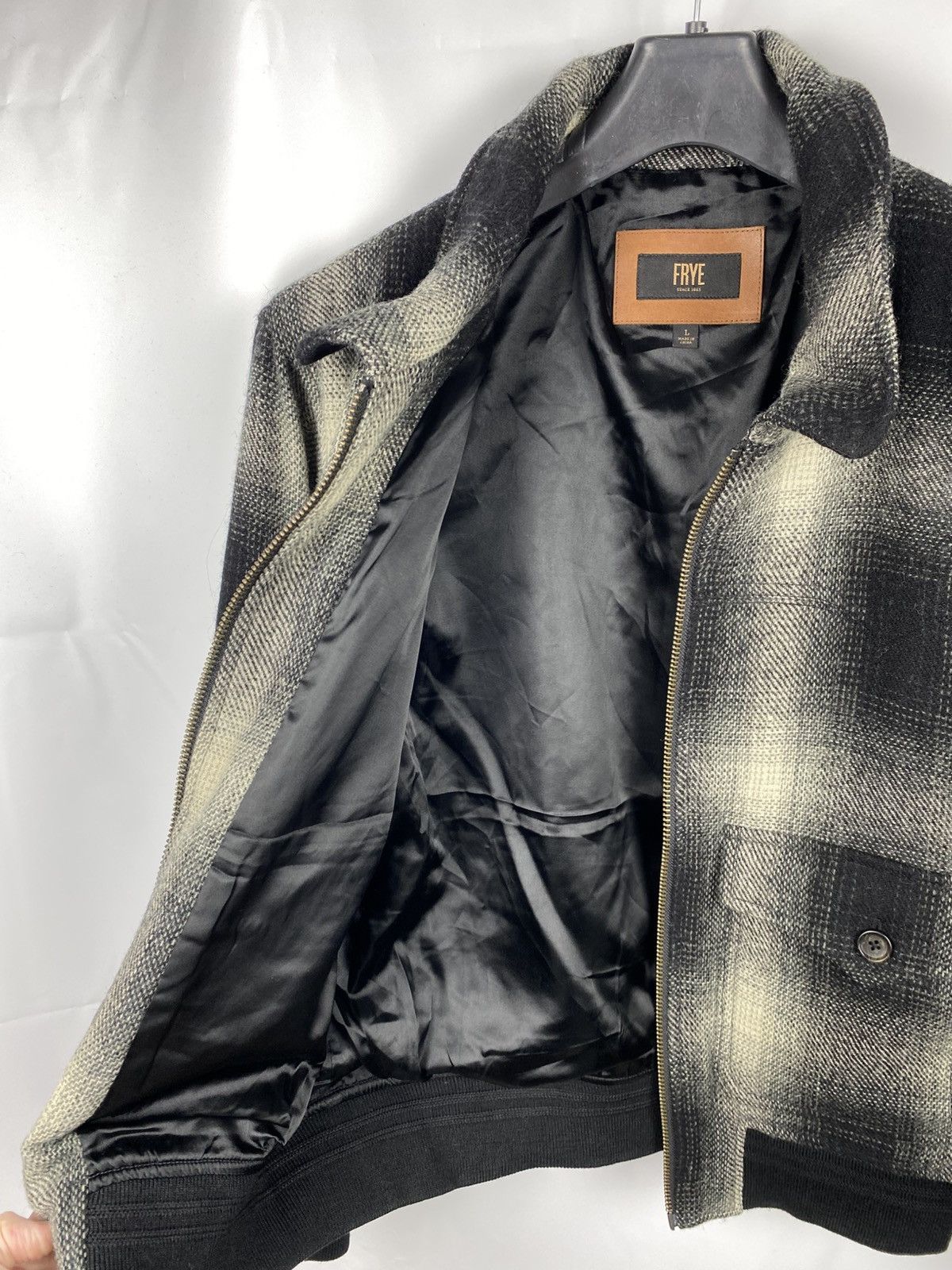 Frye Frye Dylan Shadow Plaid Wool Bomber Jacket size L Size US L / EU 52-54 / 3 - 12 Thumbnail