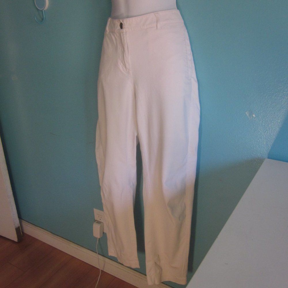 Eileen Fisher Eileen Fisher White Jeans Size S (6) Size 28" / US 6 / IT 42 - 1 Thumbnail