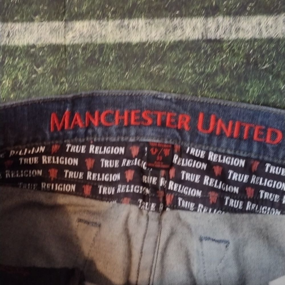True Religion TRUE RELIGION - Manchester United red stitching size 33 Size US 32 / EU 48 - 3 Thumbnail