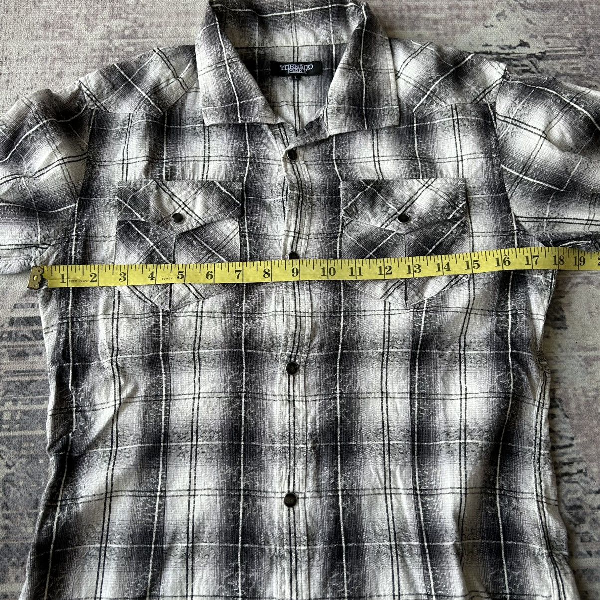 Tornado Mart Tornado Mart Stripe Button Up Size US L / EU 52-54 / 3 - 9 Thumbnail