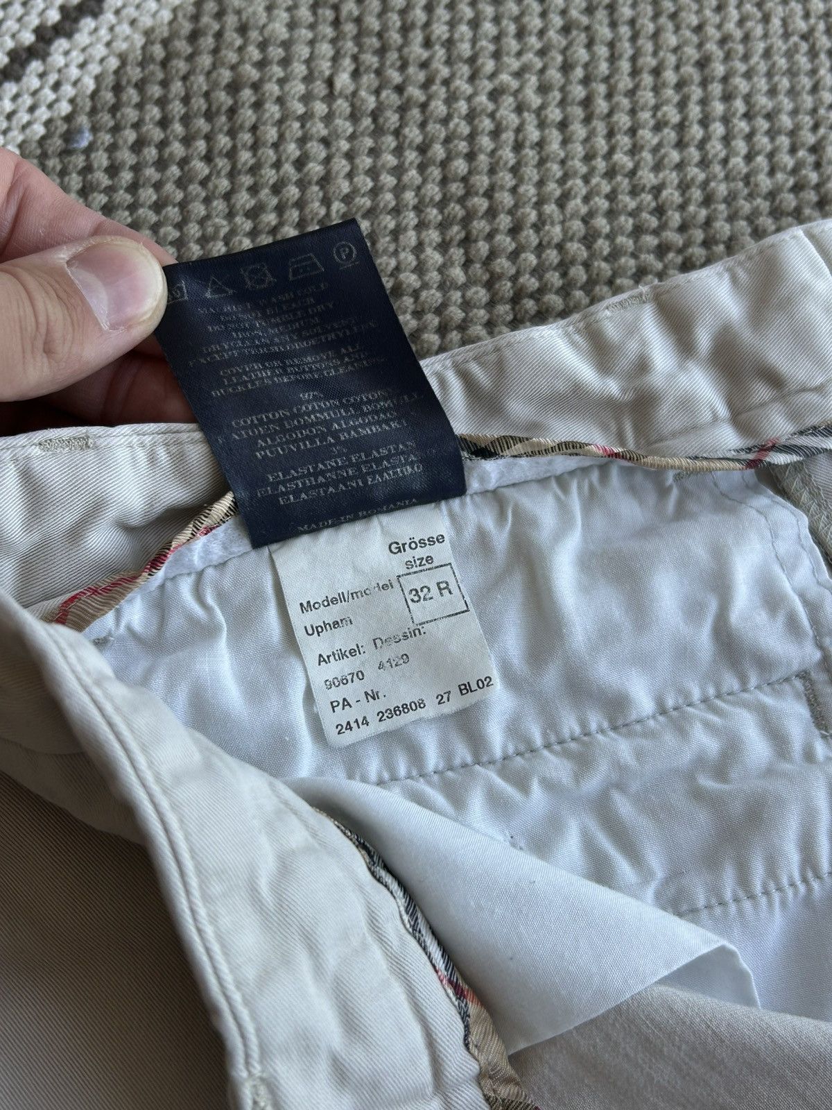 Burberry Burberry Chino Shorts Men’s Size: (32) Size US 30 / EU 46 - 6 Thumbnail