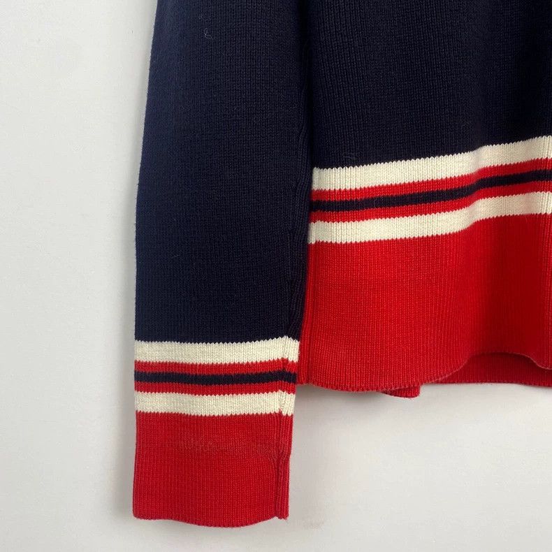 Gucci Gucci Badge embroidery dark blue V-neck knitted sweater 250 Size US S / EU 44-46 / 1 - 4 Thumbnail
