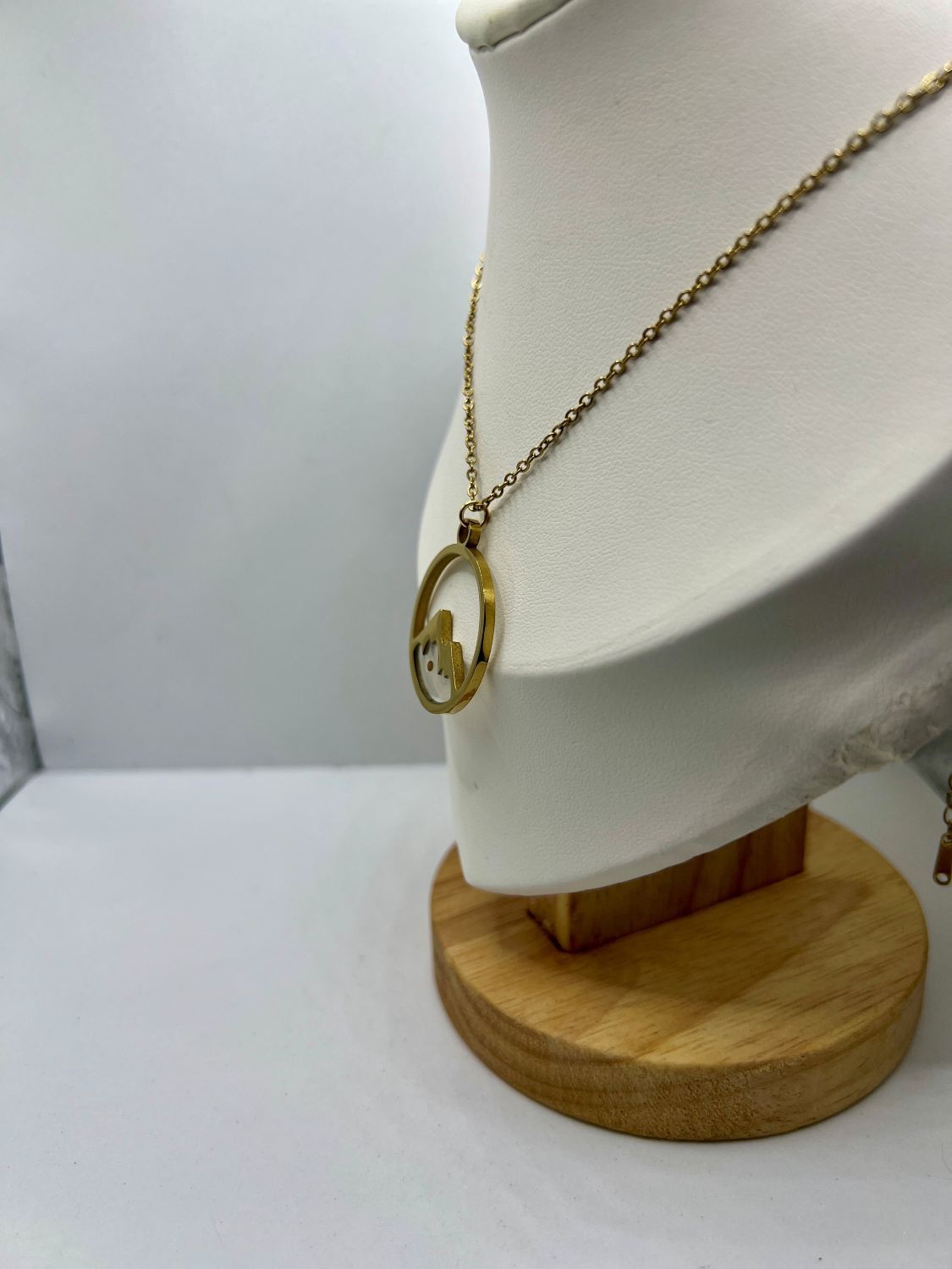 Jewelry Mountain Chain Necklace Size ONE SIZE - 2 Thumbnail
