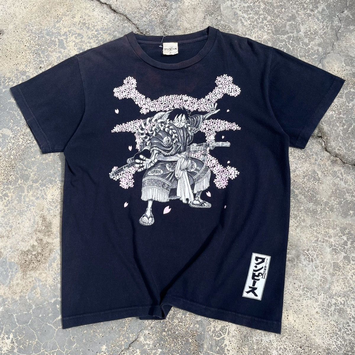 One Piece Vintage Y2K One Piece Anime Luffy Nice Graphic Design Size US M / EU 48-50 / 2 - 1 Thumbnail