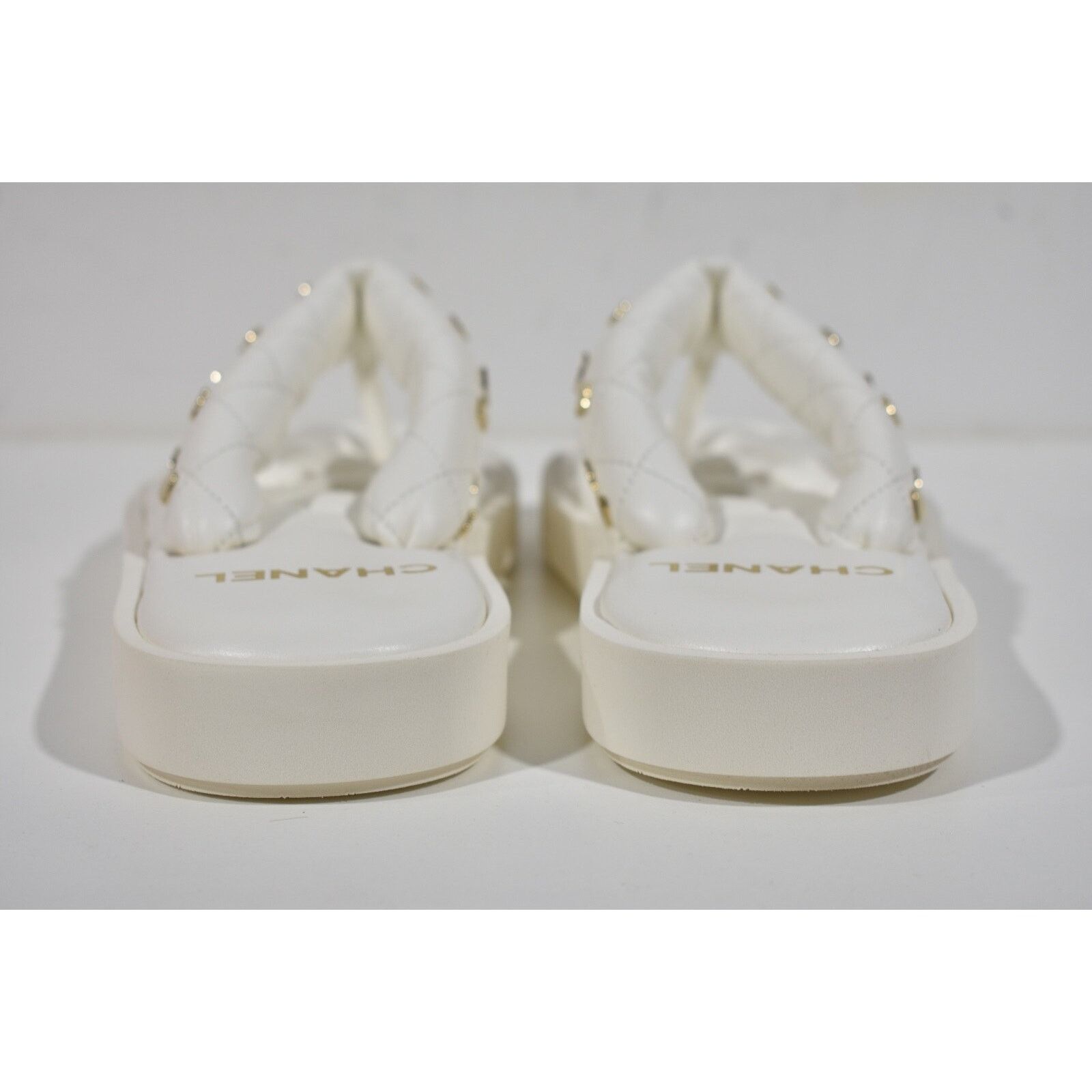 Chanel Chanel 23P White Quilted Charms Padded Pool Thong Logo Size US 9 / IT 39 - 11 Thumbnail