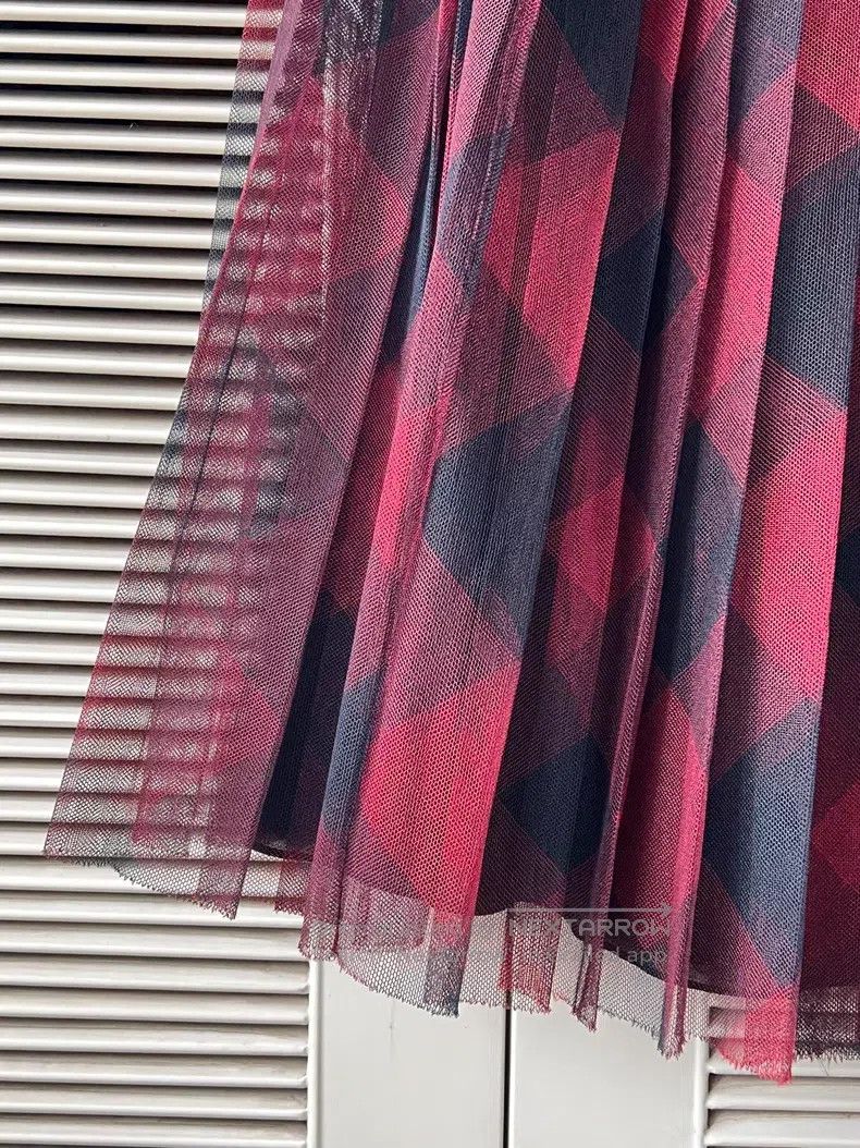 Dior Dior Red and black plaid gauze skirt Size 42" / US 20 - 4 Thumbnail