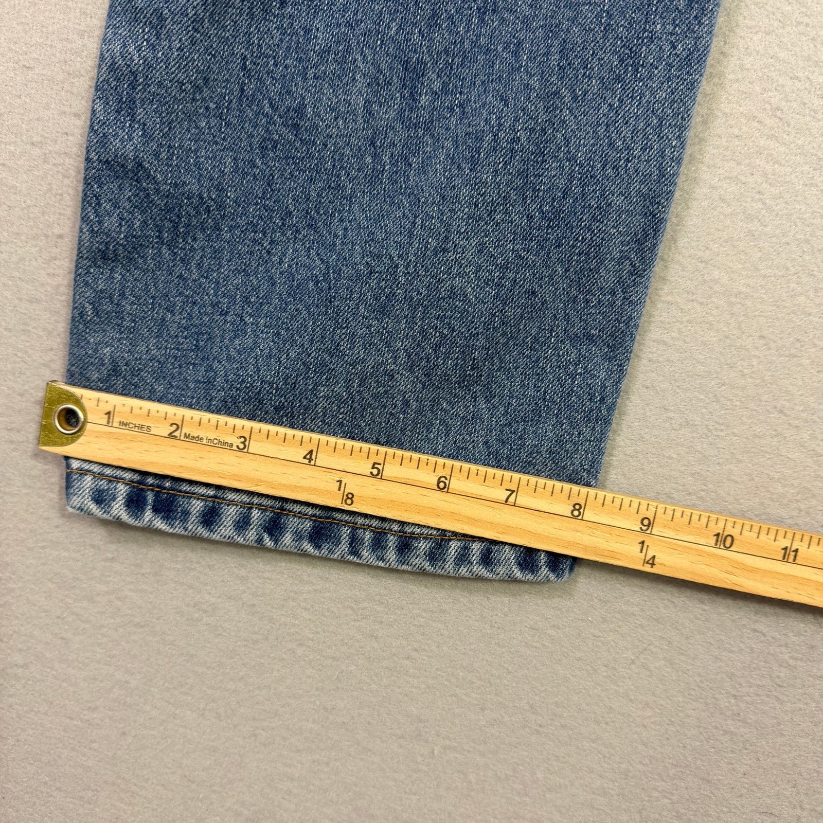 Levi's Vintage Levis 505 Jeans 32x34 Regular Straight Leg 2002 Size US 32 / EU 48 - 9 Thumbnail