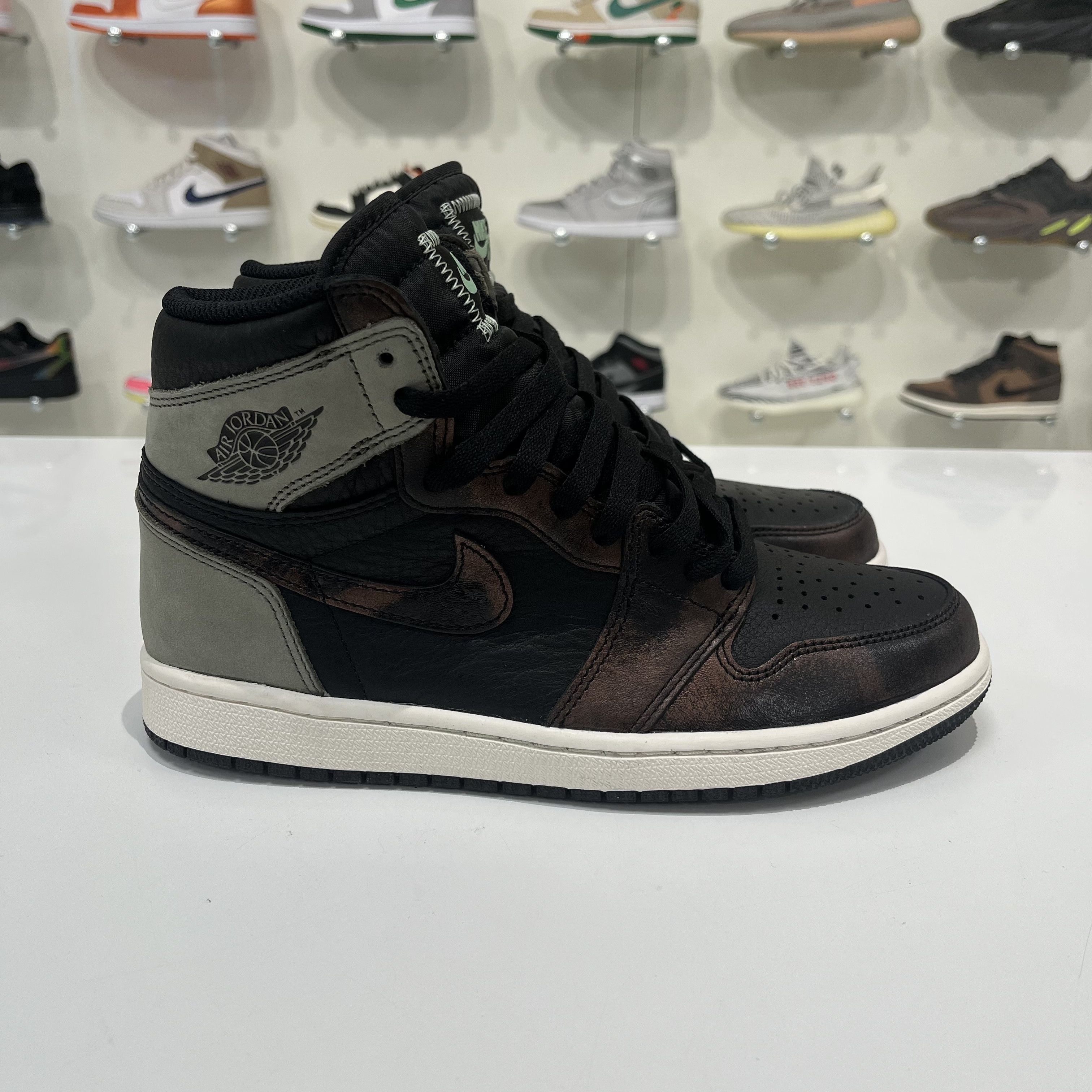 Nike AIR JORDAN 1 RETRO HIGH LIGHT ARMY RUST SHADOW PATINA Size US 8 / EU 41 - 4 Thumbnail