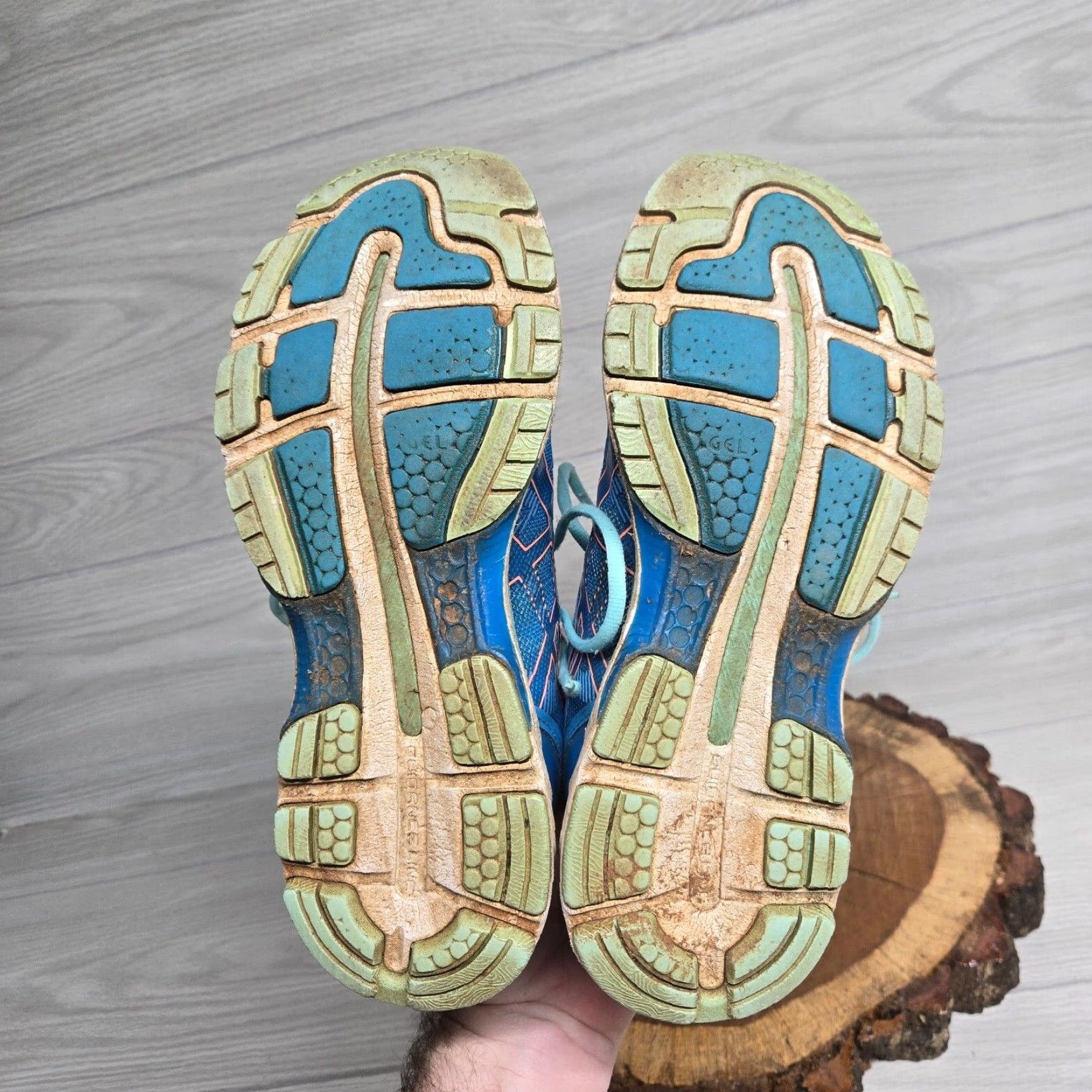 Asics ASICS Womens Gel Nimbus 19 Shoes Blue Running Shoes Lace Up Low Top Size 10 Womens Size L / US 10 / IT 46 - 6 Thumbnail