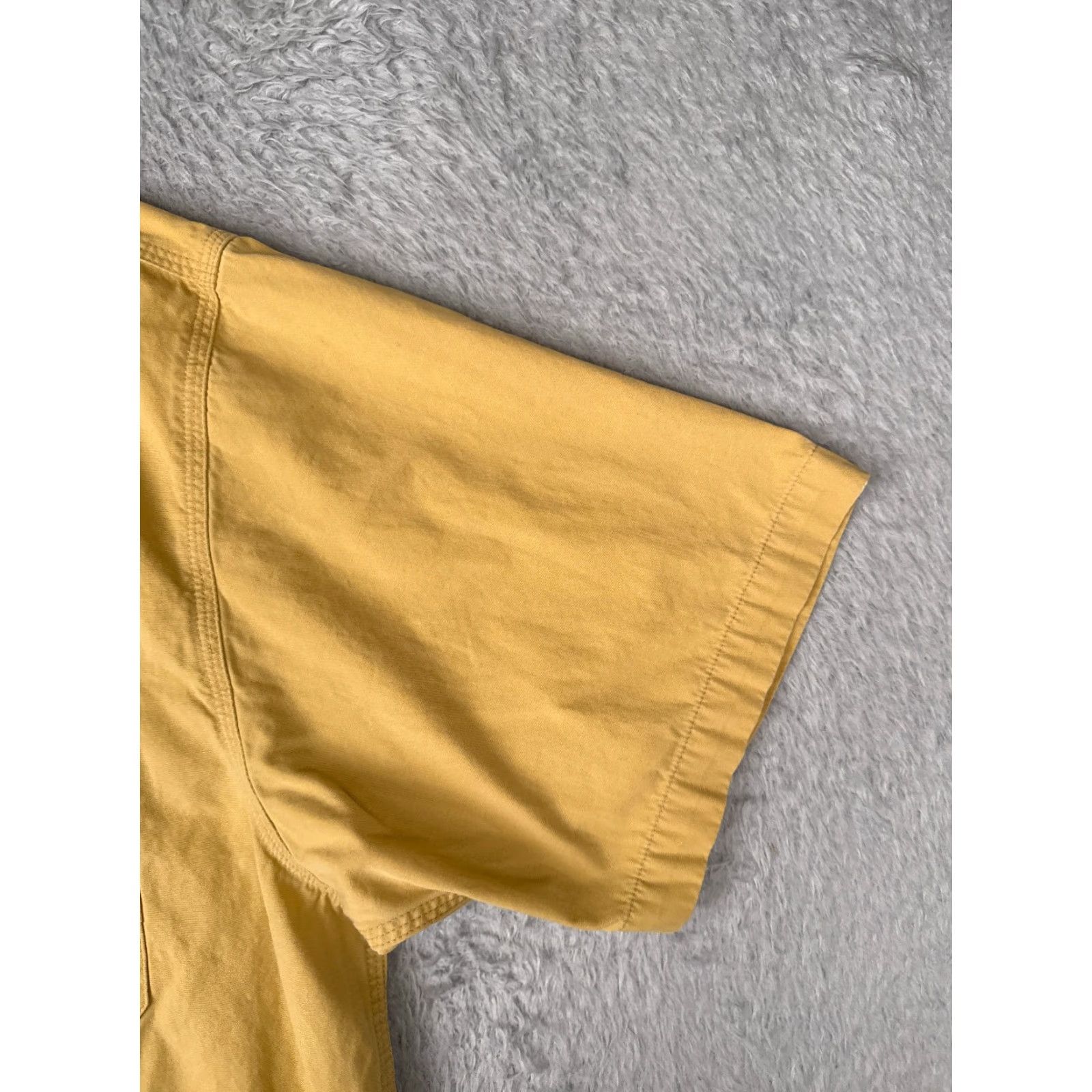 Carhartt VINTAGE Carhartt Shirt Men Large Yellow Cotton Button Up Pocket Short Sleeve Work READ Size US L / EU 52-54 / 3 - 2 Thumbnail