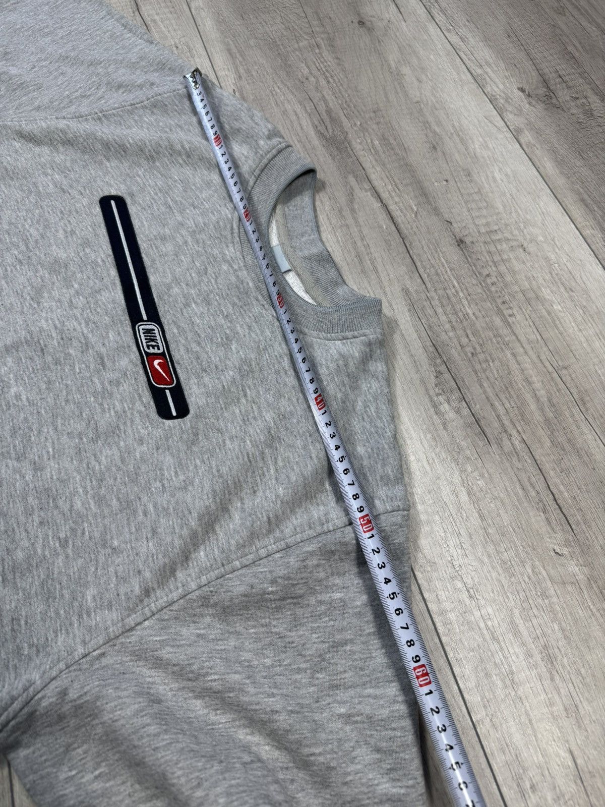 Nike Nike Vintage Sweatshirt Y2K Logo Swoosh Crewneck 90s Size US M / EU 48-50 / 2 - 10 Thumbnail