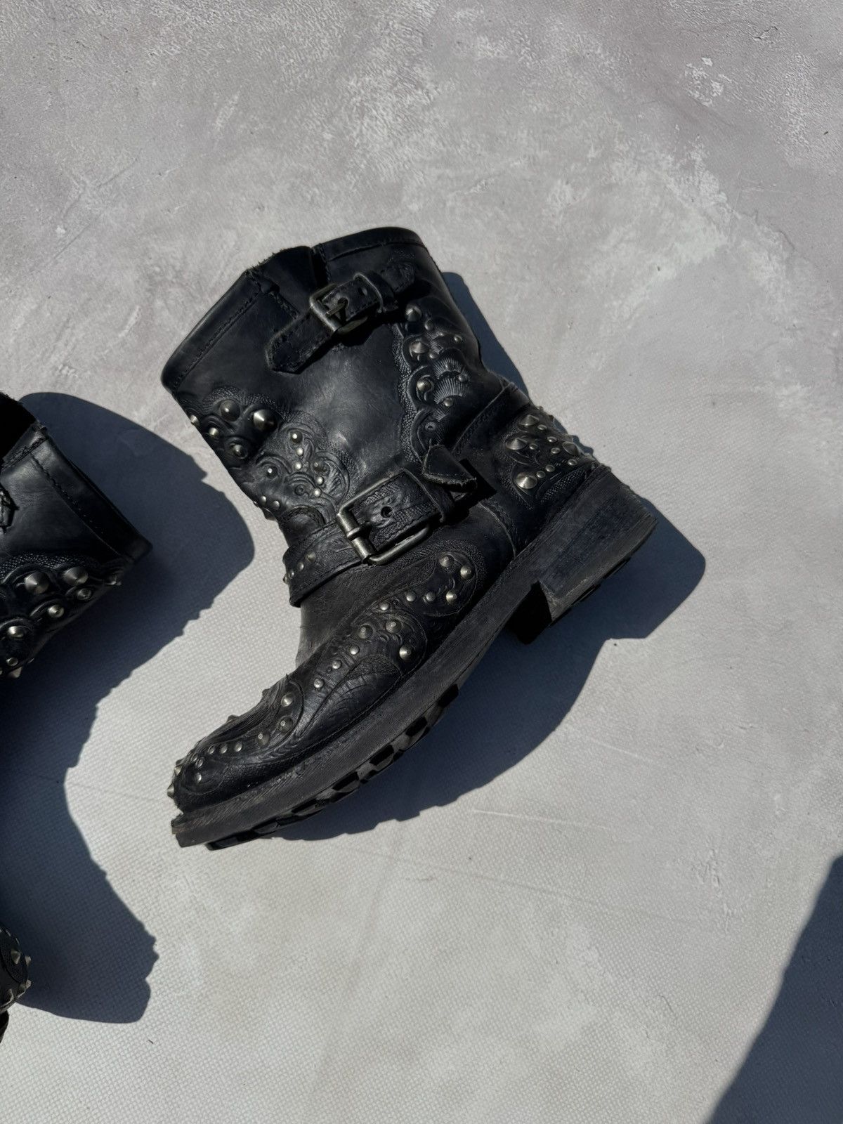 ASH Vintage Ash Studded Black Leather Biker Boot Size US 7 / IT 37 - 4 Thumbnail