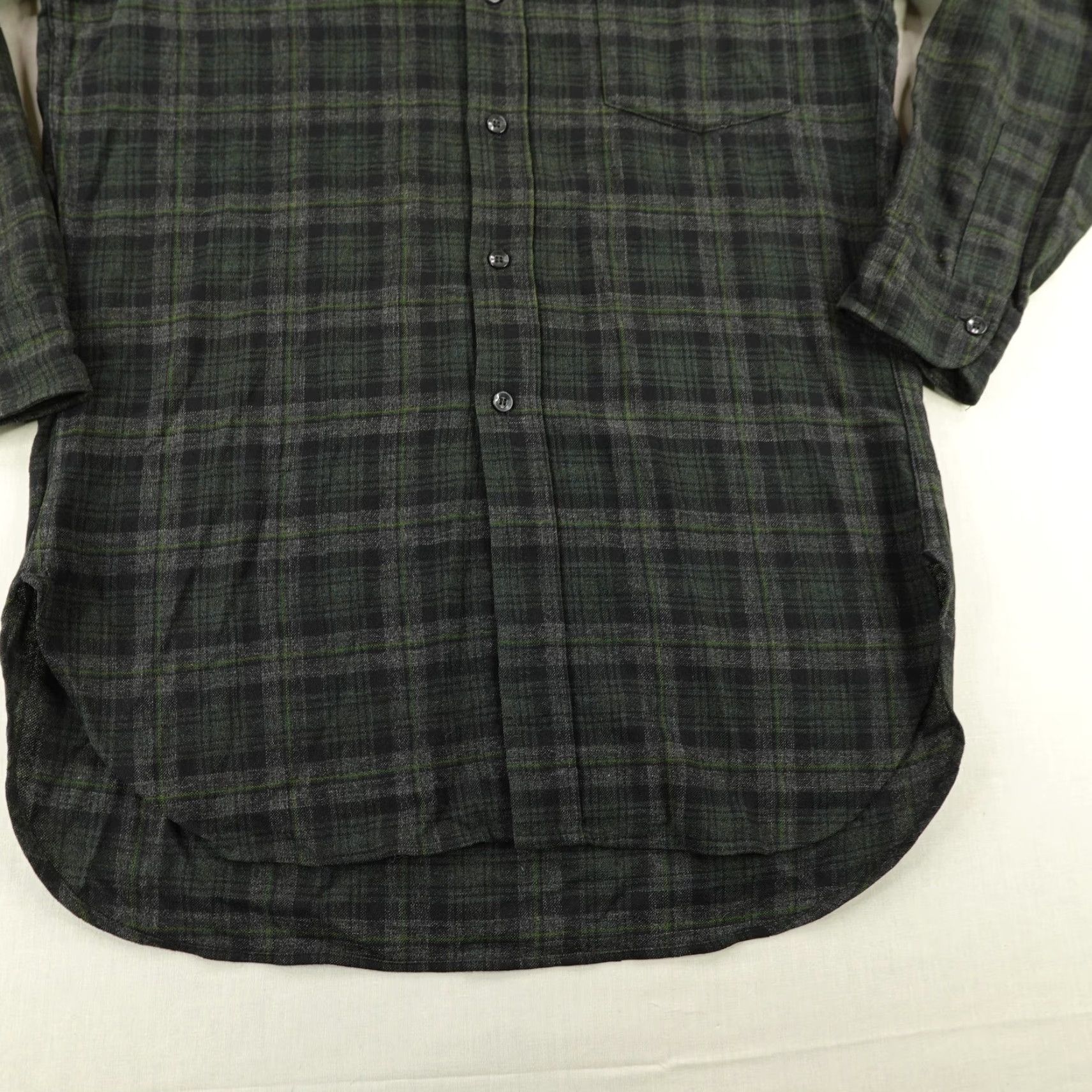 Pendleton VINTAGE Pendleton Shirt Wool Flannel Plaid Green Button-Up Men’s Medium 15 Classic 40s Size US M / EU 48-50 / 2 - 4 Thumbnail