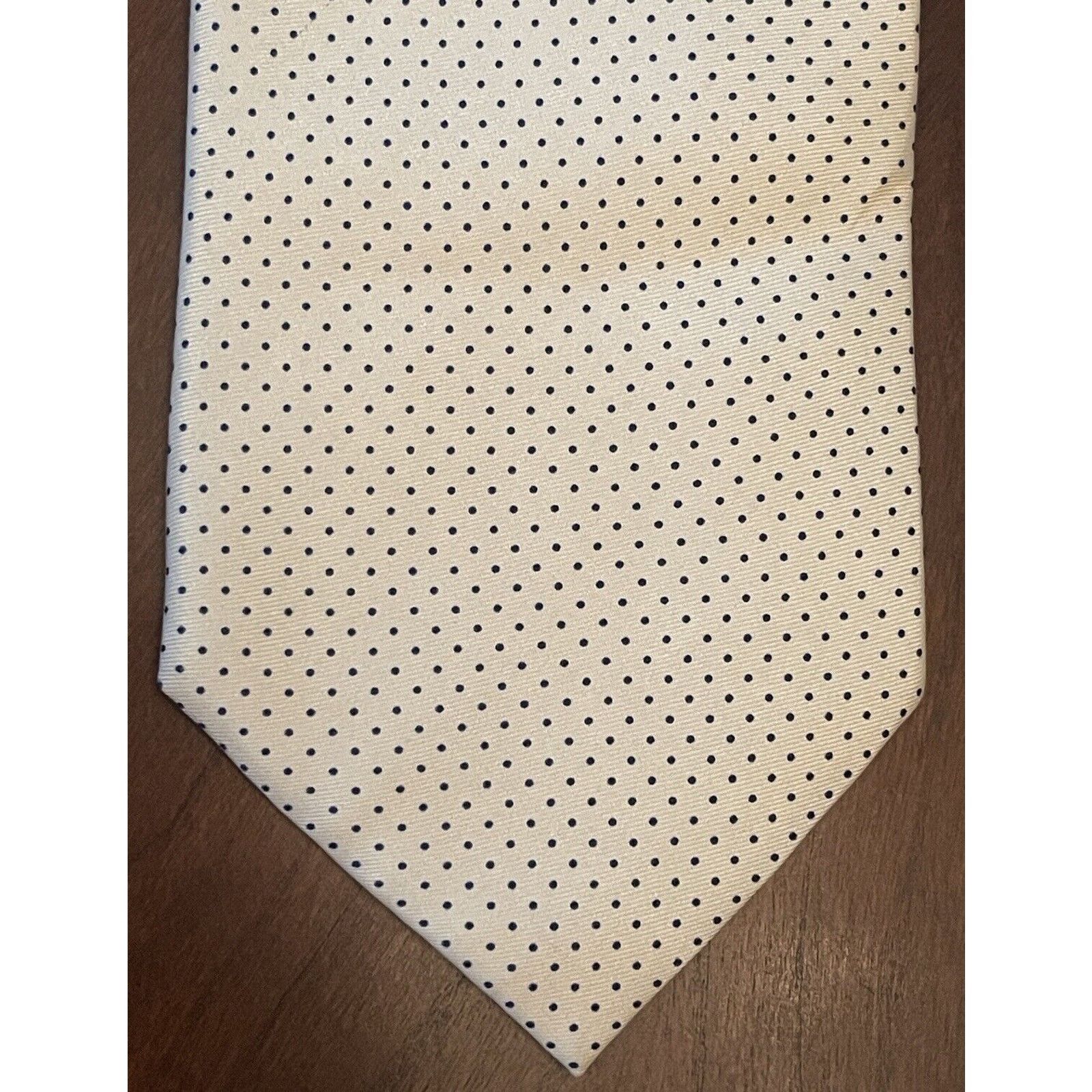 Other Tie Rack Gold Blue 100% Silk Men’s Neck Tie Made In China Size ONE SIZE - 1 Thumbnail
