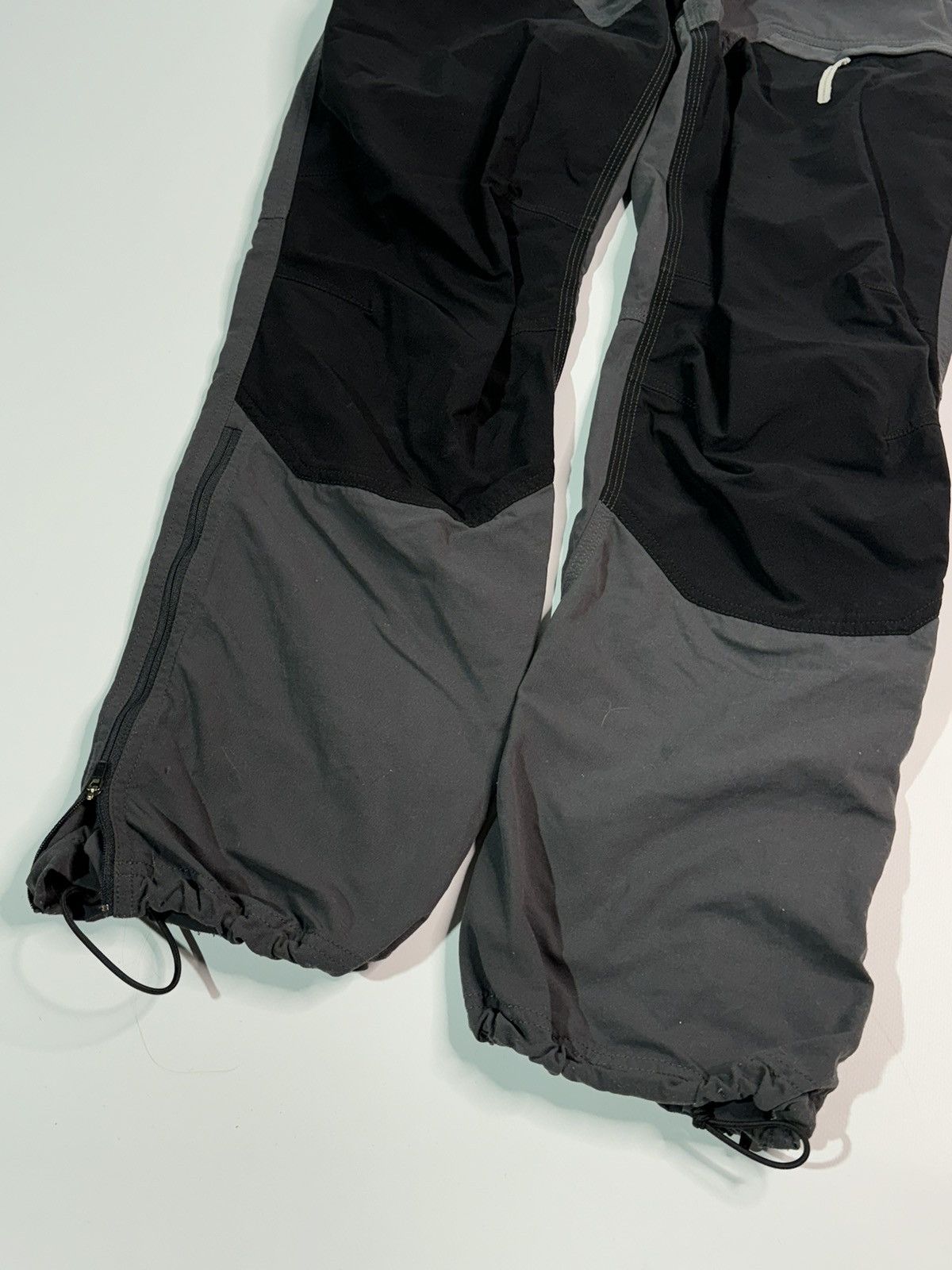 Haglofs Haglofs cargo pants outdoor gorpcore y2k 90s 00s double knee Size US 32 / EU 48 - 2 Thumbnail