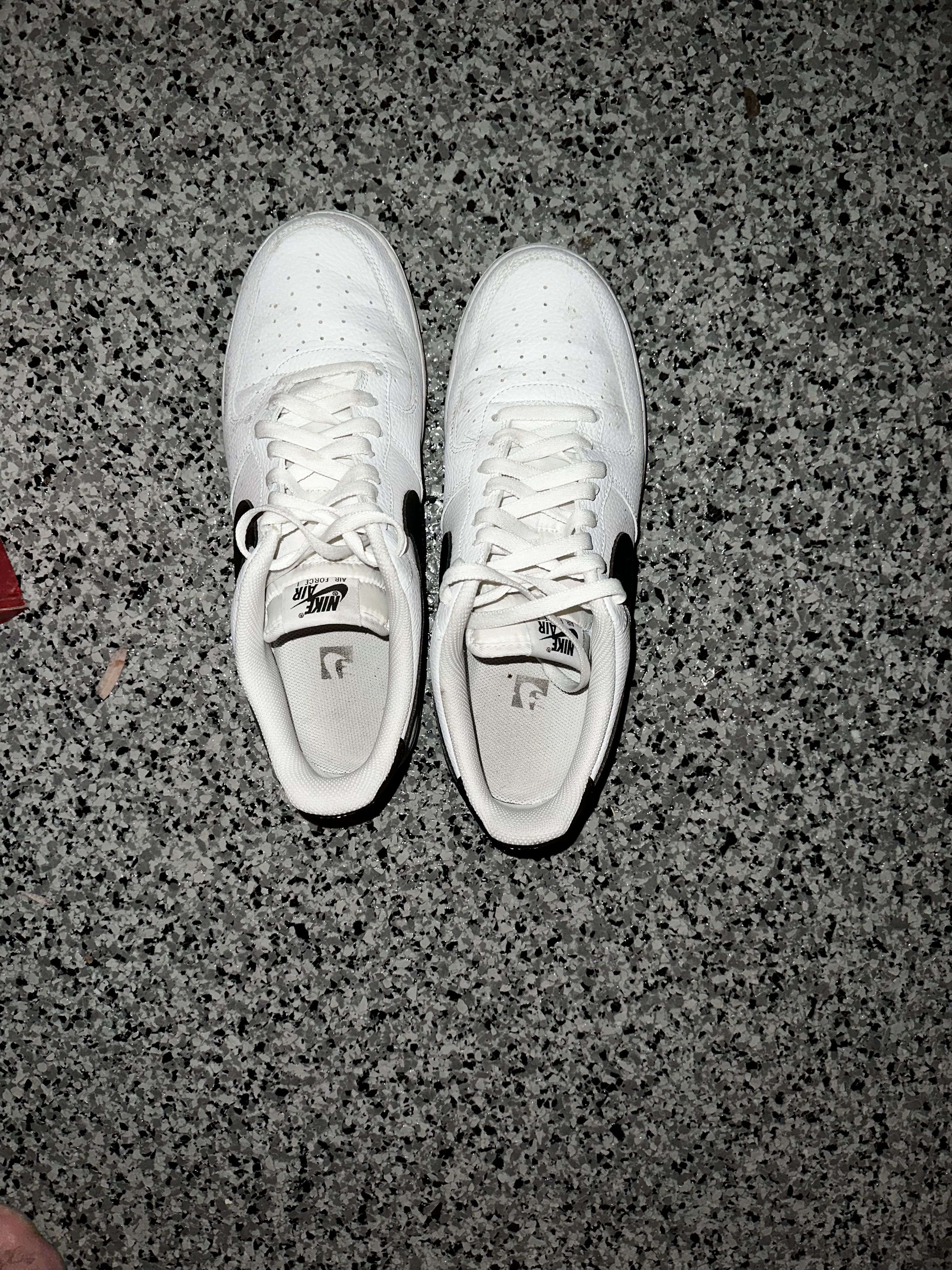 Nike Nike Air Force 1 Size US 11.5 / EU 44-45 - 2 Thumbnail