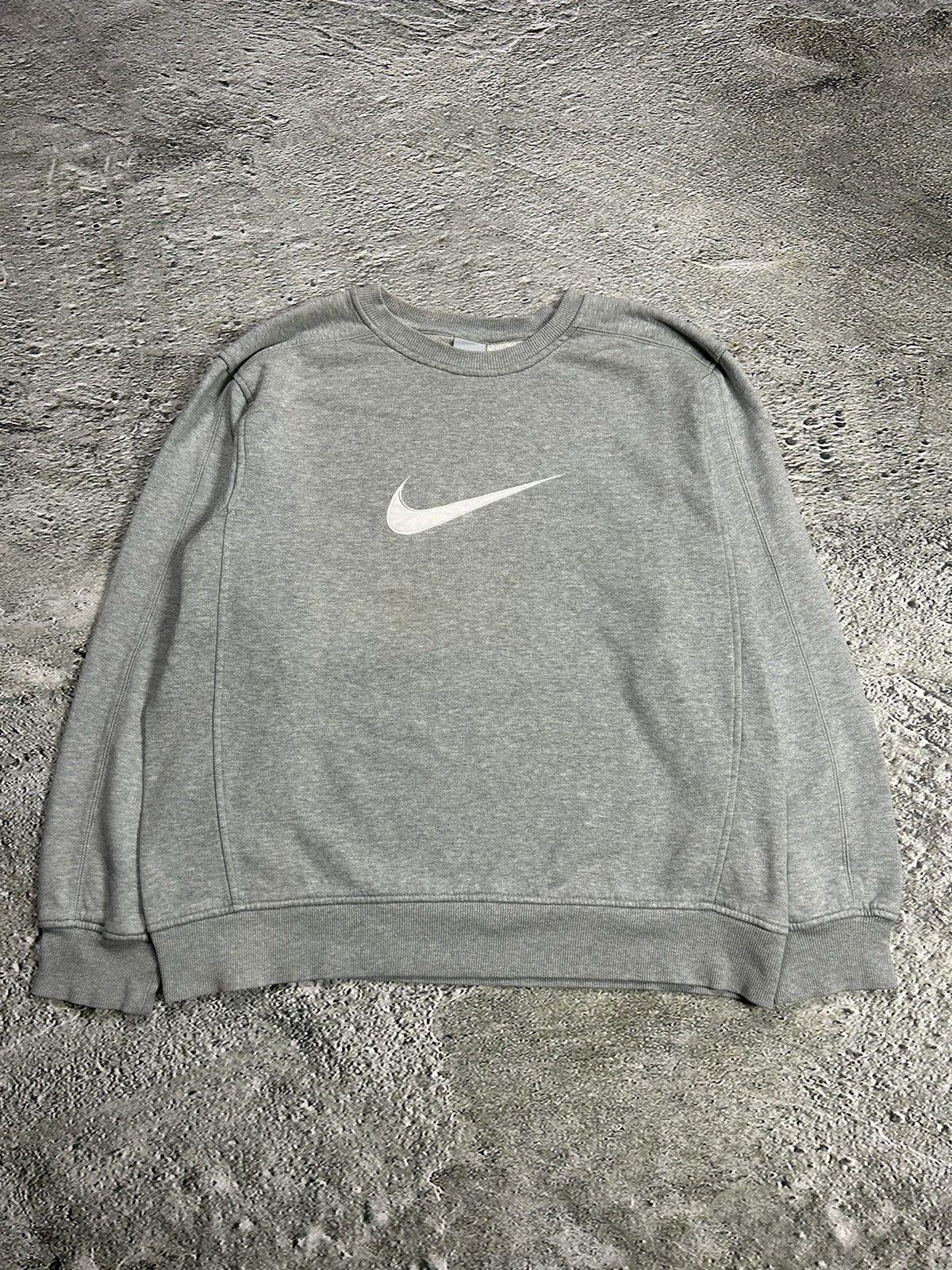 Nike vintage grey sweatshirt big swoosh 2000s