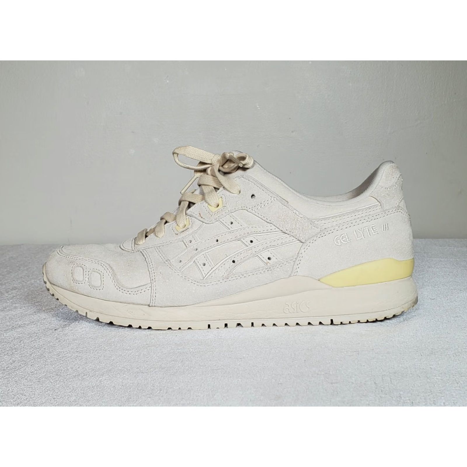 Asics ASICS Gel Lyte III OG Lifestyle Sneakers Vanilla Cream Cream 1201A830 Men US 10 Size US 10 / EU 43 - 5 Thumbnail