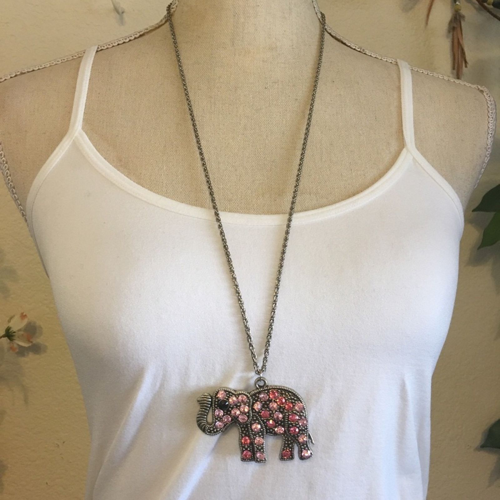 Jewelry Pink stone covered lucky elephant necklace Size ONE SIZE - 2 Thumbnail