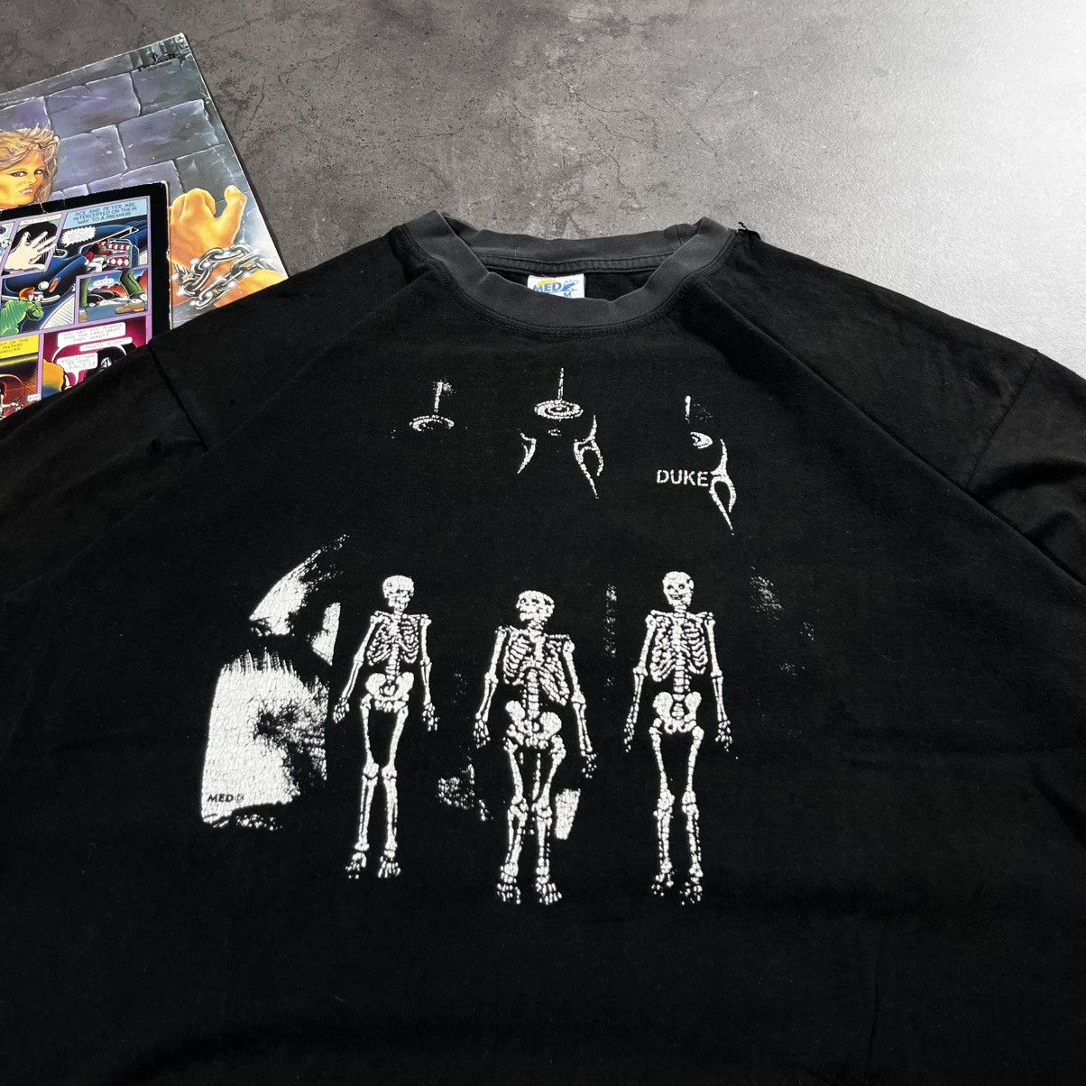 Bones Vintage 90s Duke Bones Skeleton Skull Metal Tshirt Tee Size US M / EU 48-50 / 2 - 3 Thumbnail